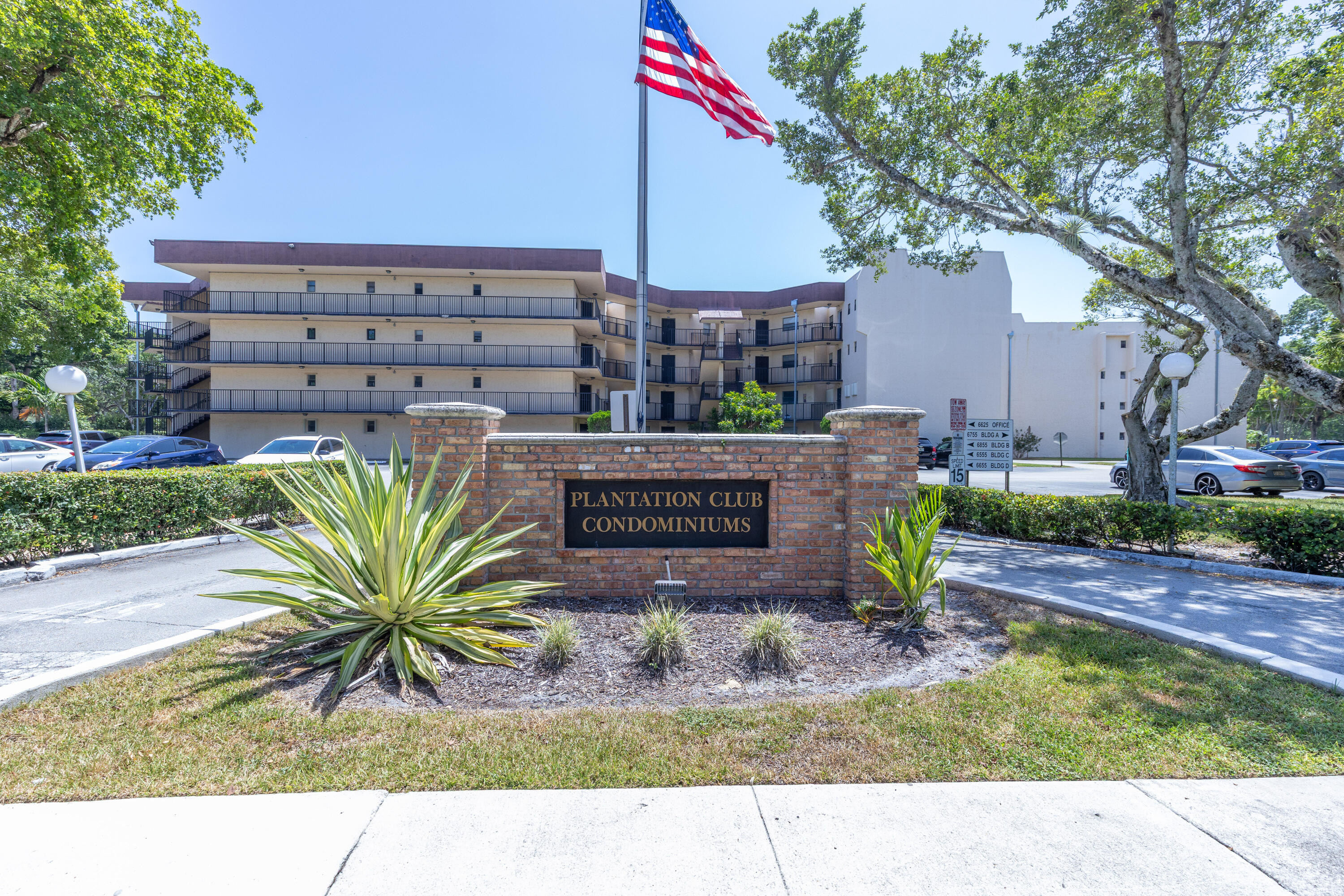 6555 W Broward Boulevard 409 Property Photo 1