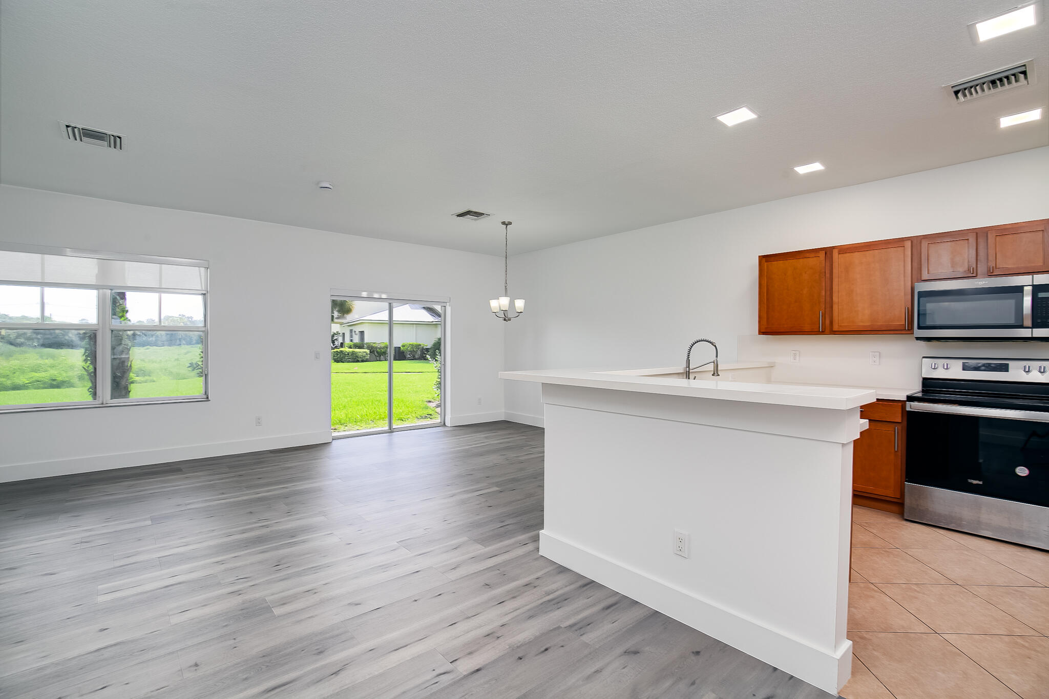 3902 Sabal Way Property Photo 8