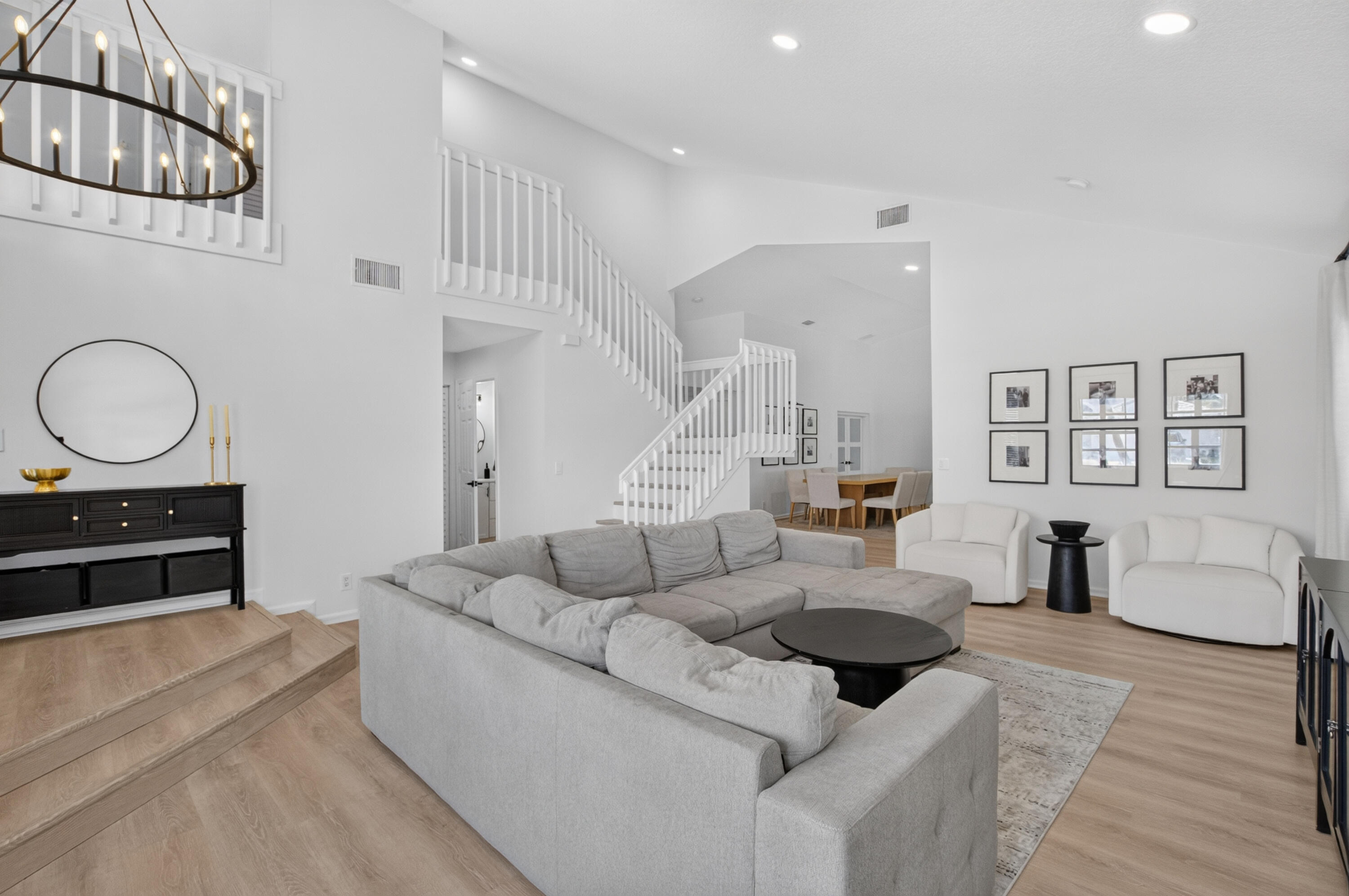 6160 Windlass Circle Property Photo 6