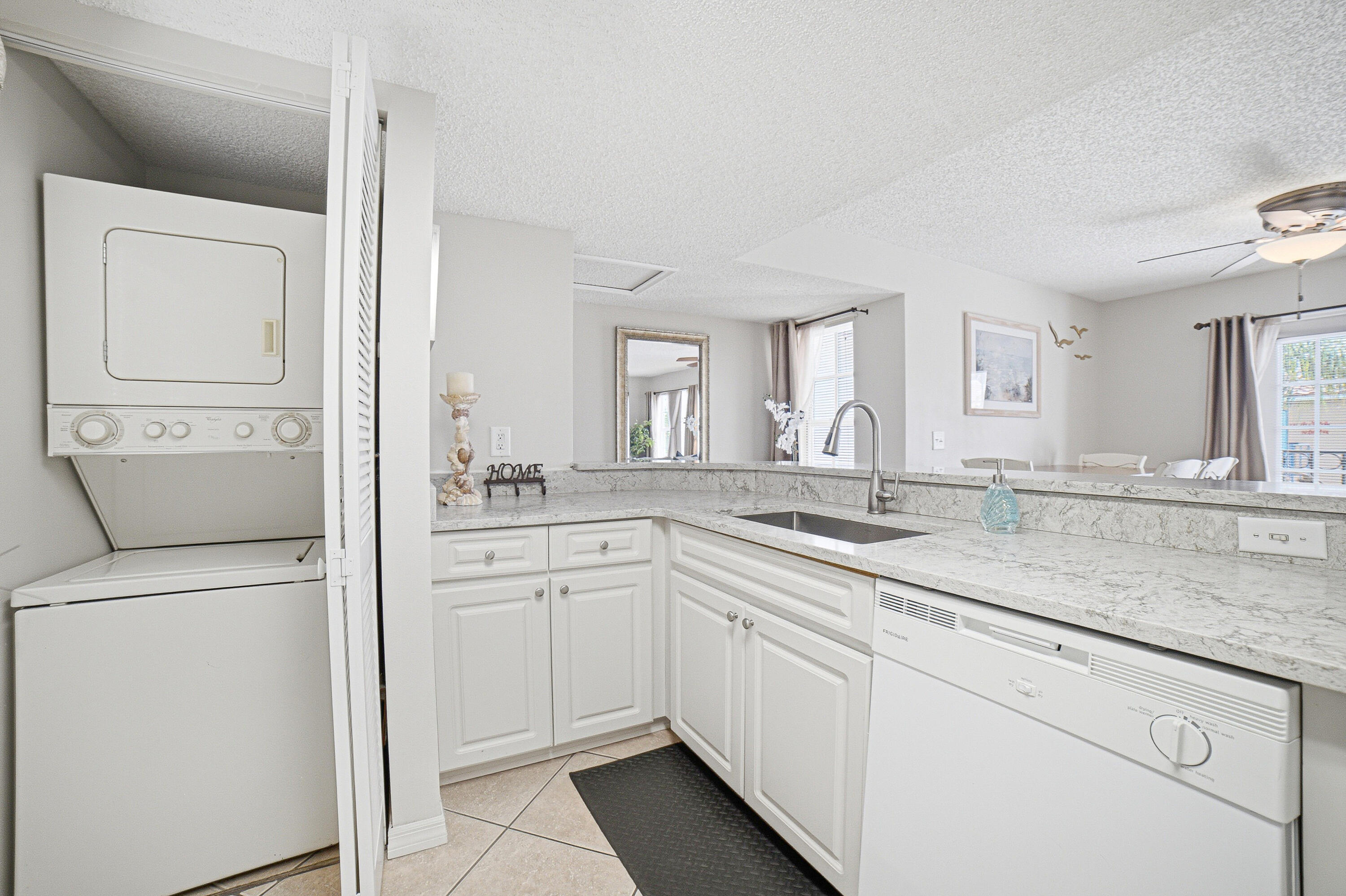 1145 Lake Shore Drive 206 Property Photo 16