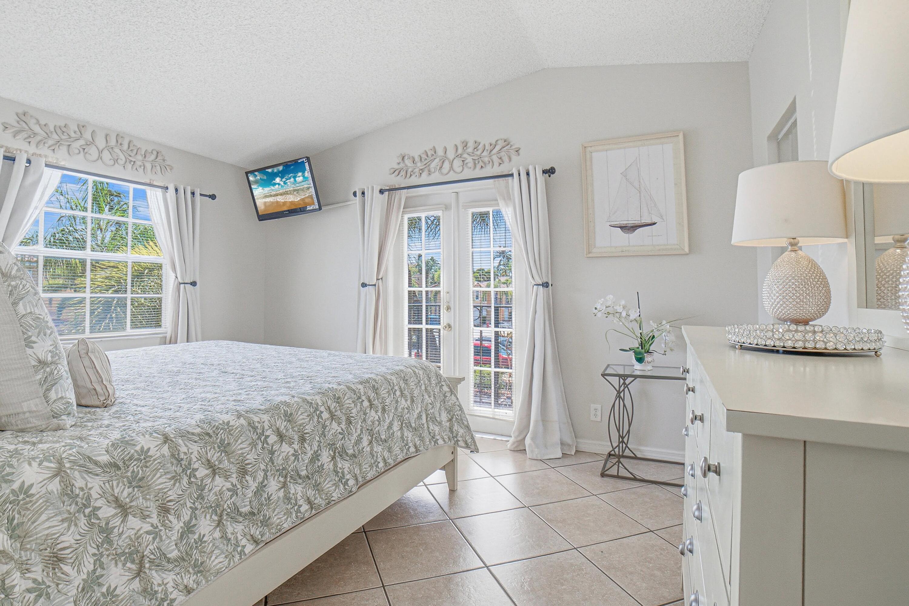 1145 Lake Shore Drive 206 Property Photo 19