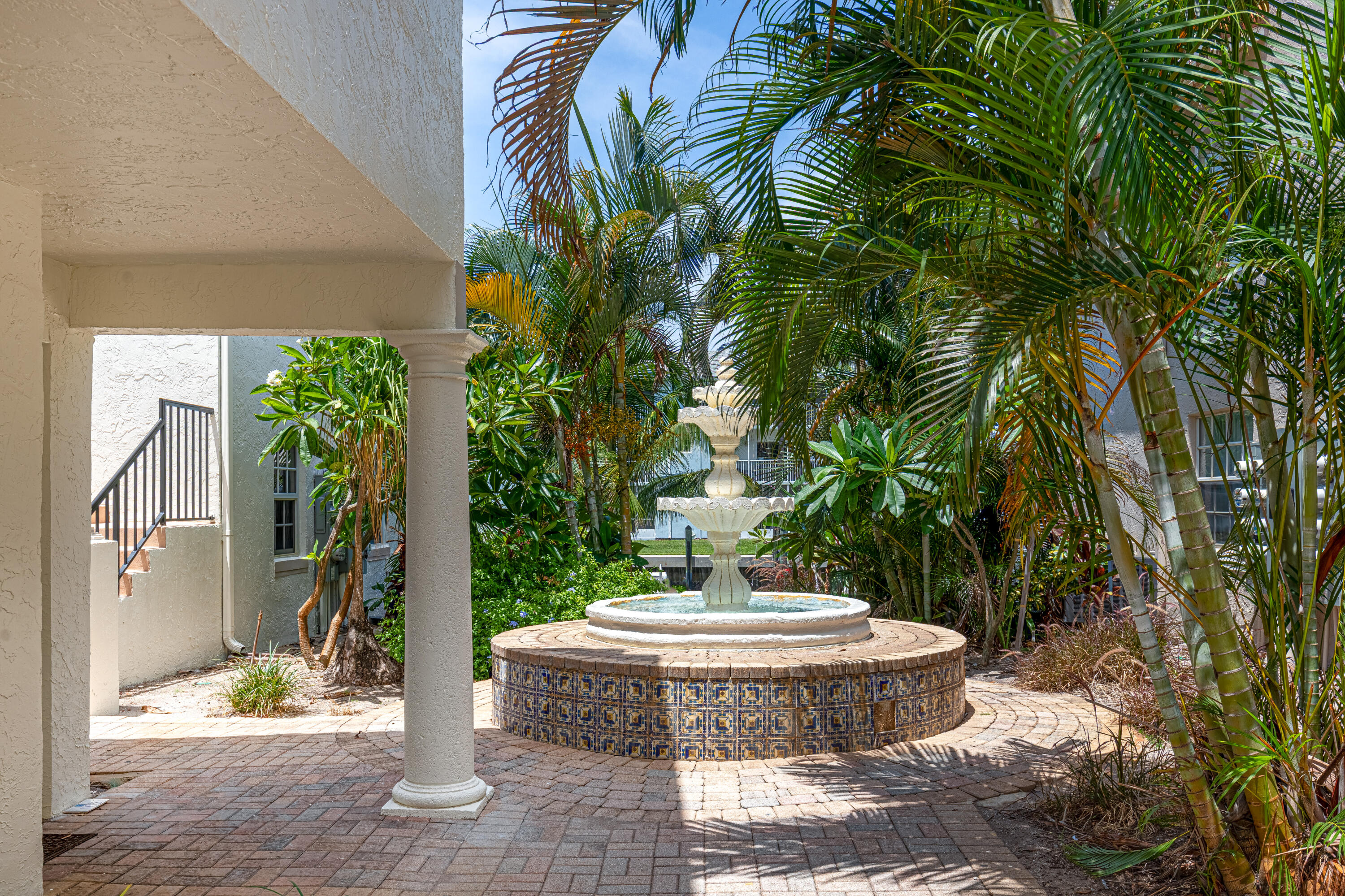1145 Lake Shore Drive 206 Property Photo 24