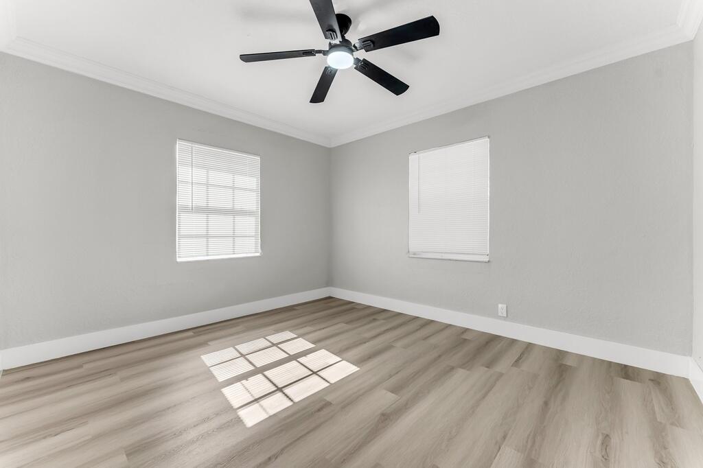 181 Ne 51st Street Property Photo 9