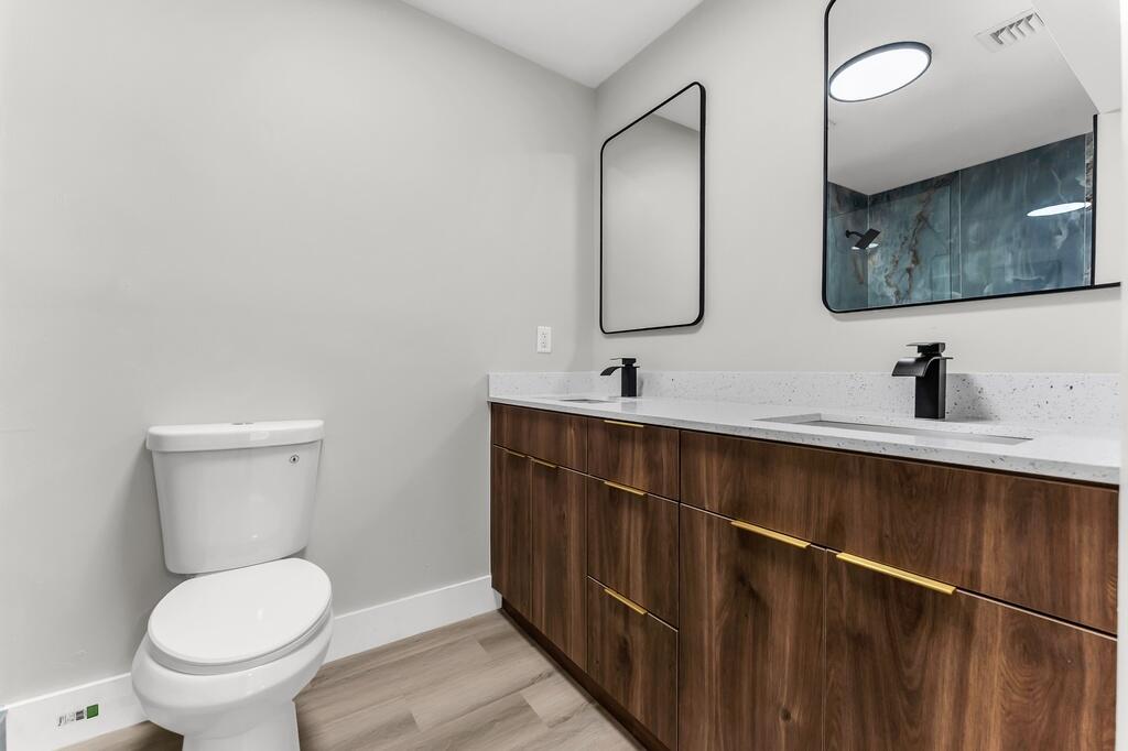 181 Ne 51st Street Property Photo 16