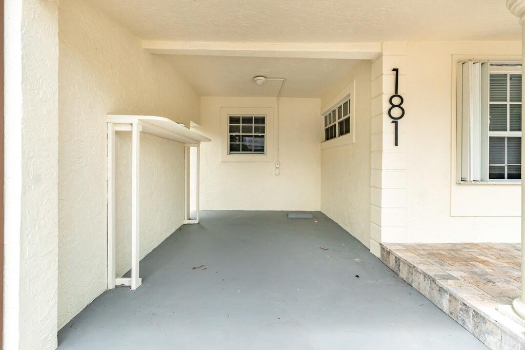 181 Ne 51st Street Property Photo 21