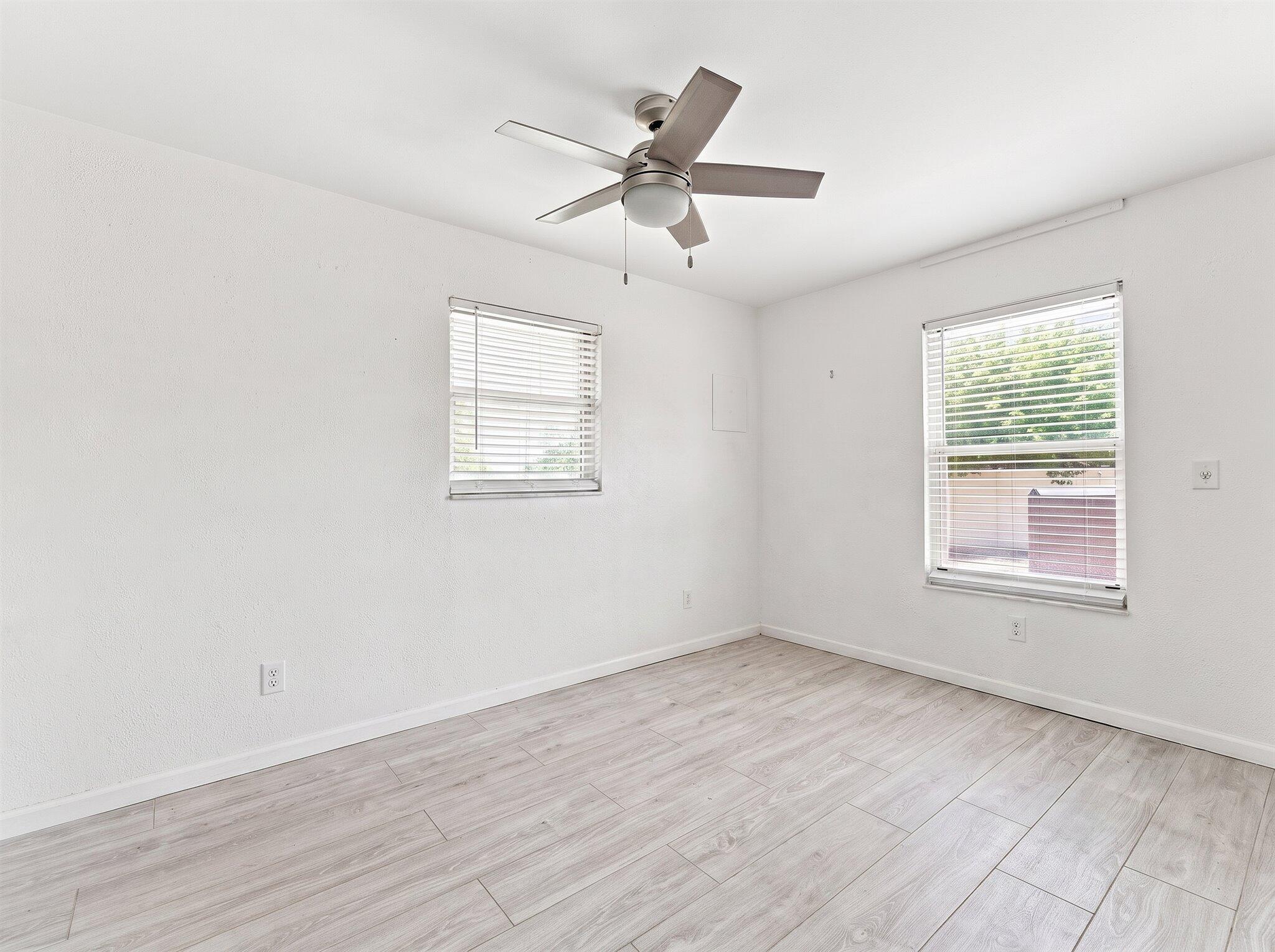 708 Hillcrest Boulevard Property Photo 15