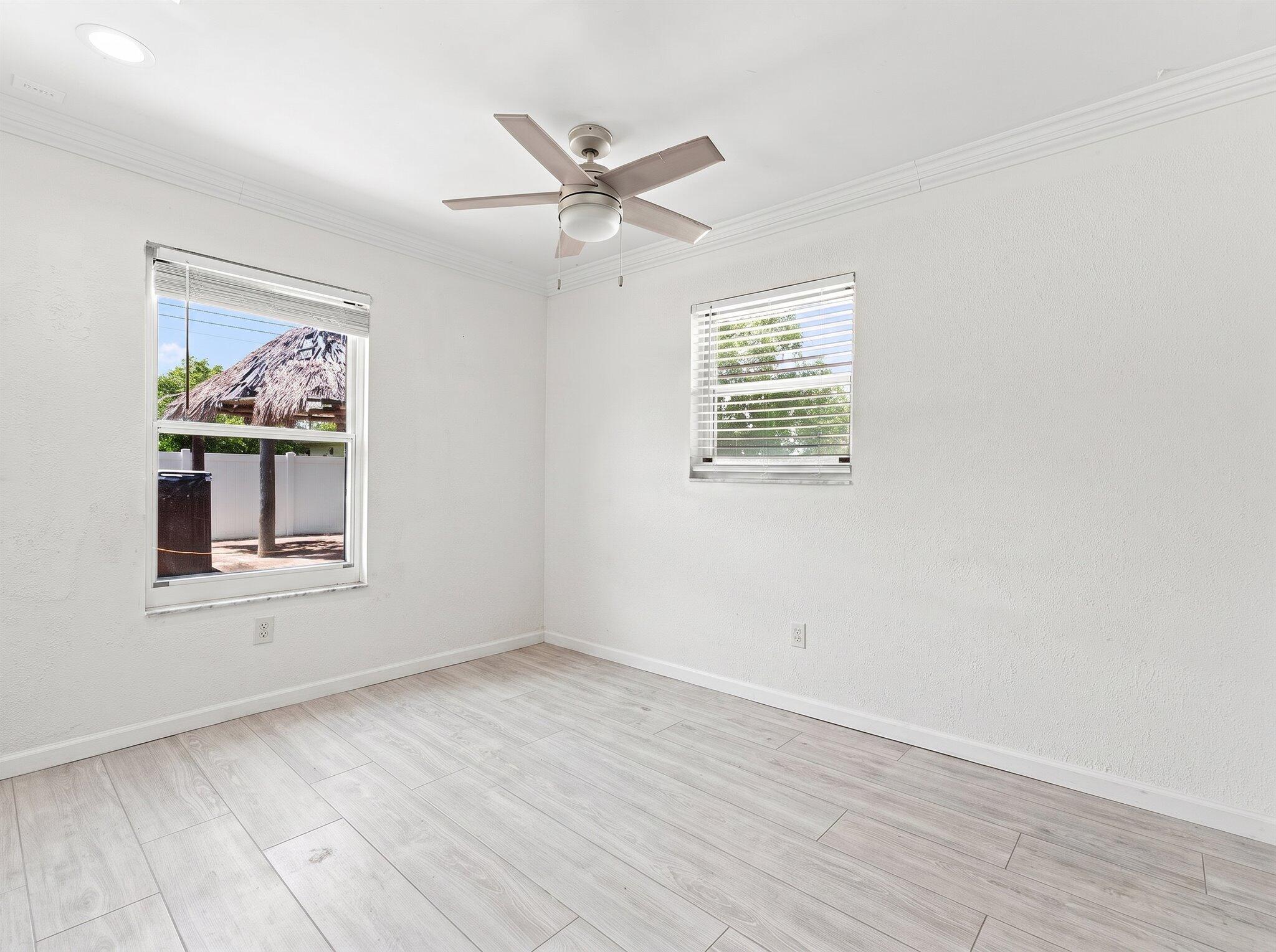 708 Hillcrest Boulevard Property Photo 16