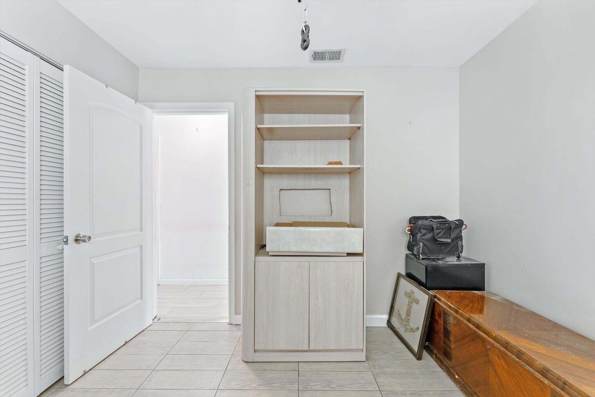 708 Hillcrest Boulevard Property Photo 23