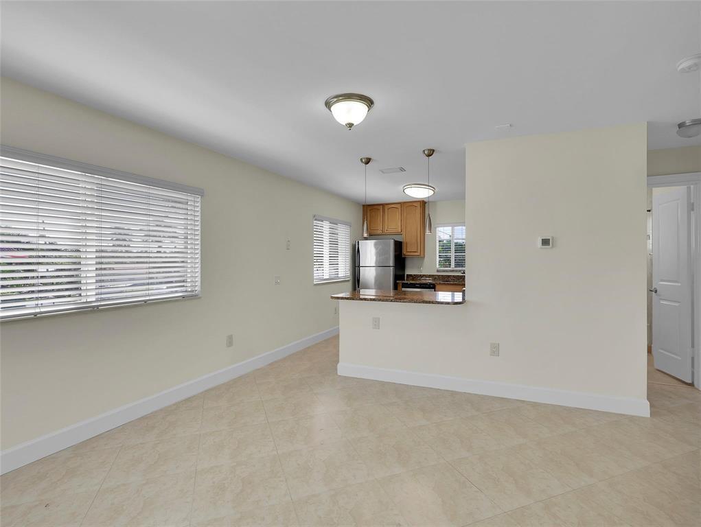 410 Sw 15th Street 207 Property Photo 3