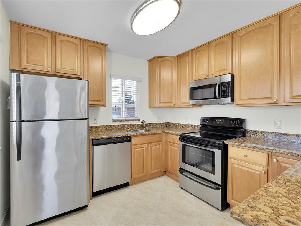 410 Sw 15th Street 207 Property Photo 5