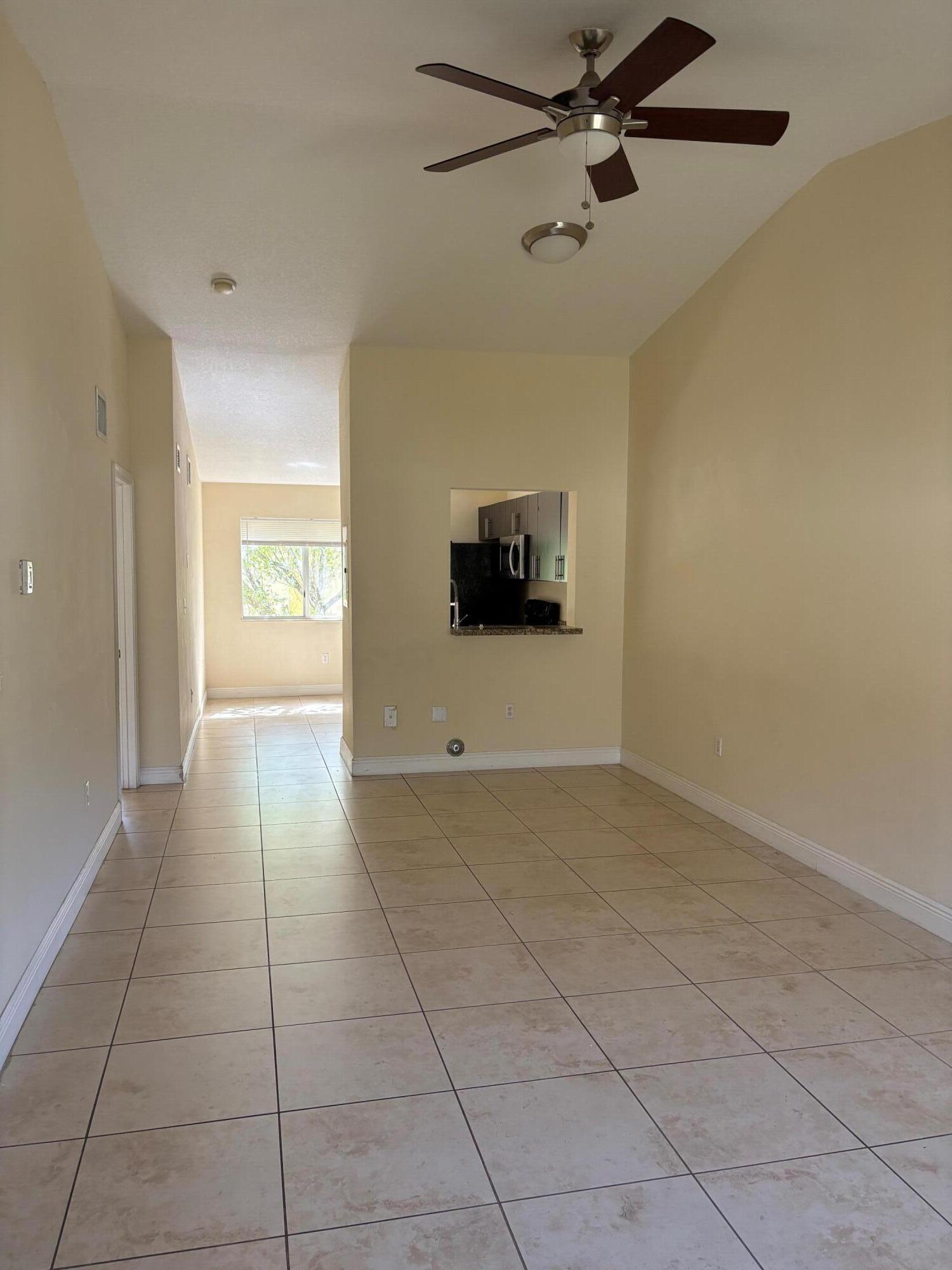 6235 Sw 47th Manor 202 Property Photo 3