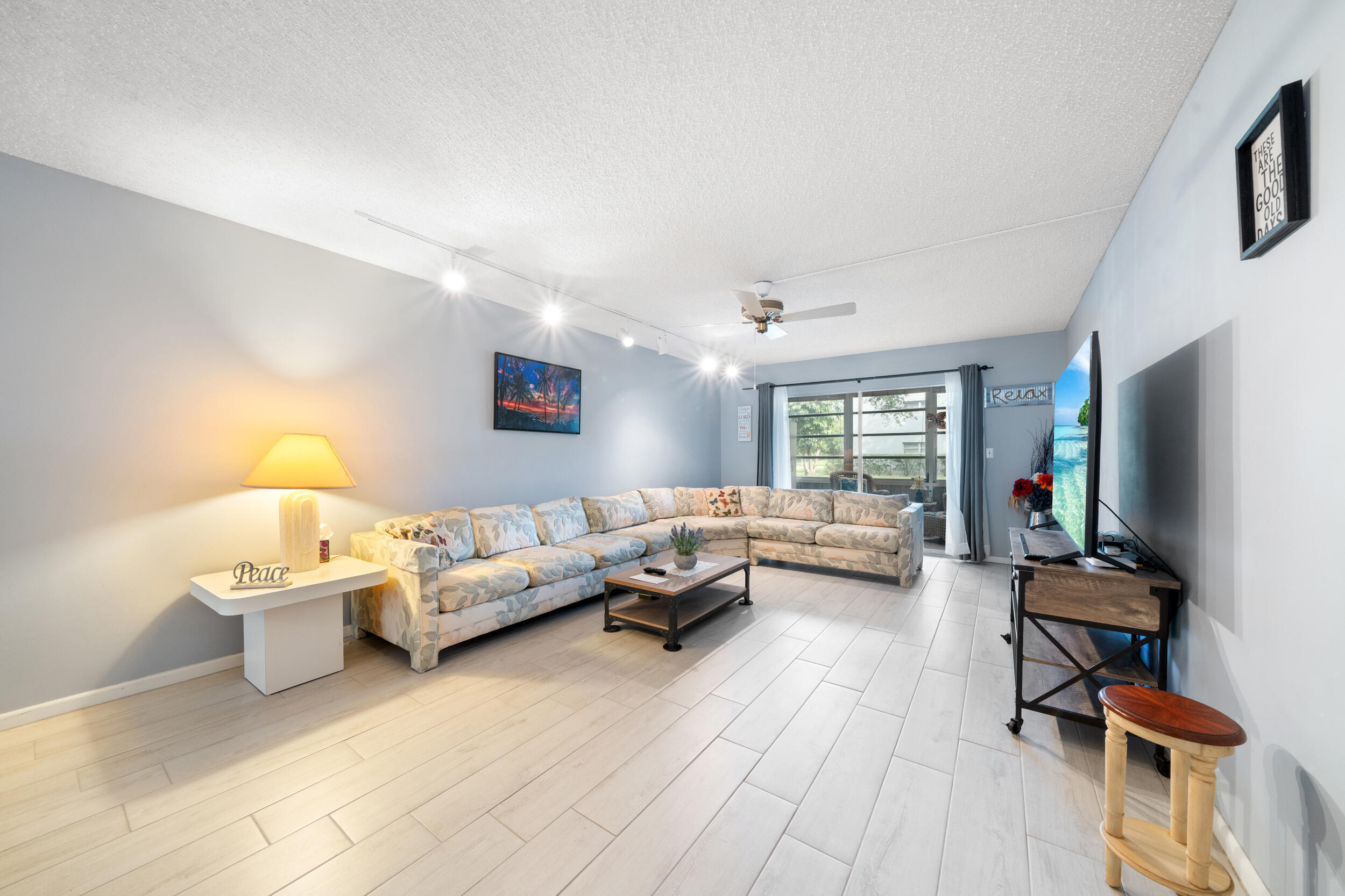 2504 Antigua Terrace O1 Property Photo 4