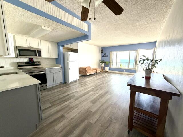 300 Oregon Street 408 Property Photo 7