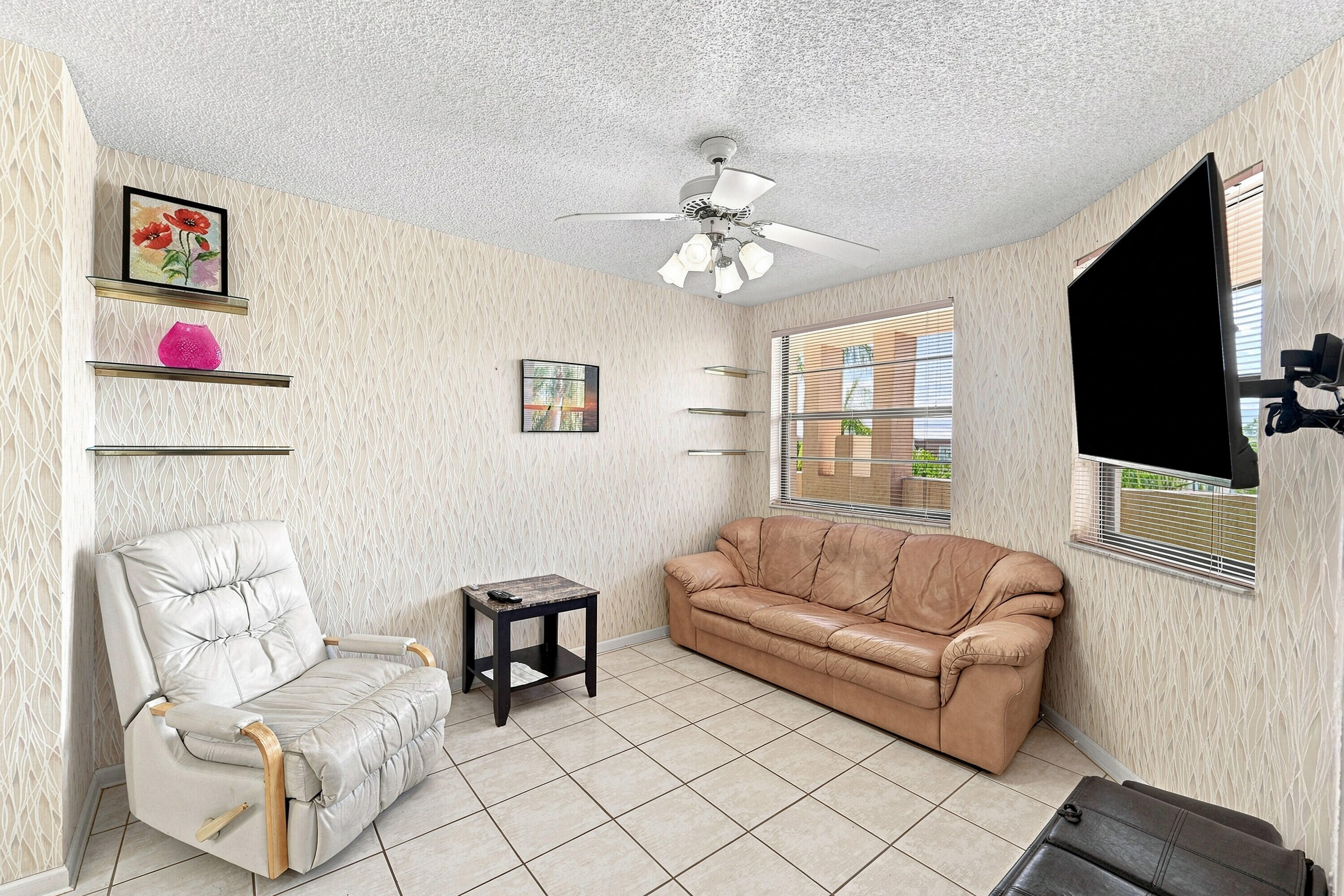 7254 Fairfax Drive 304 Property Photo 3