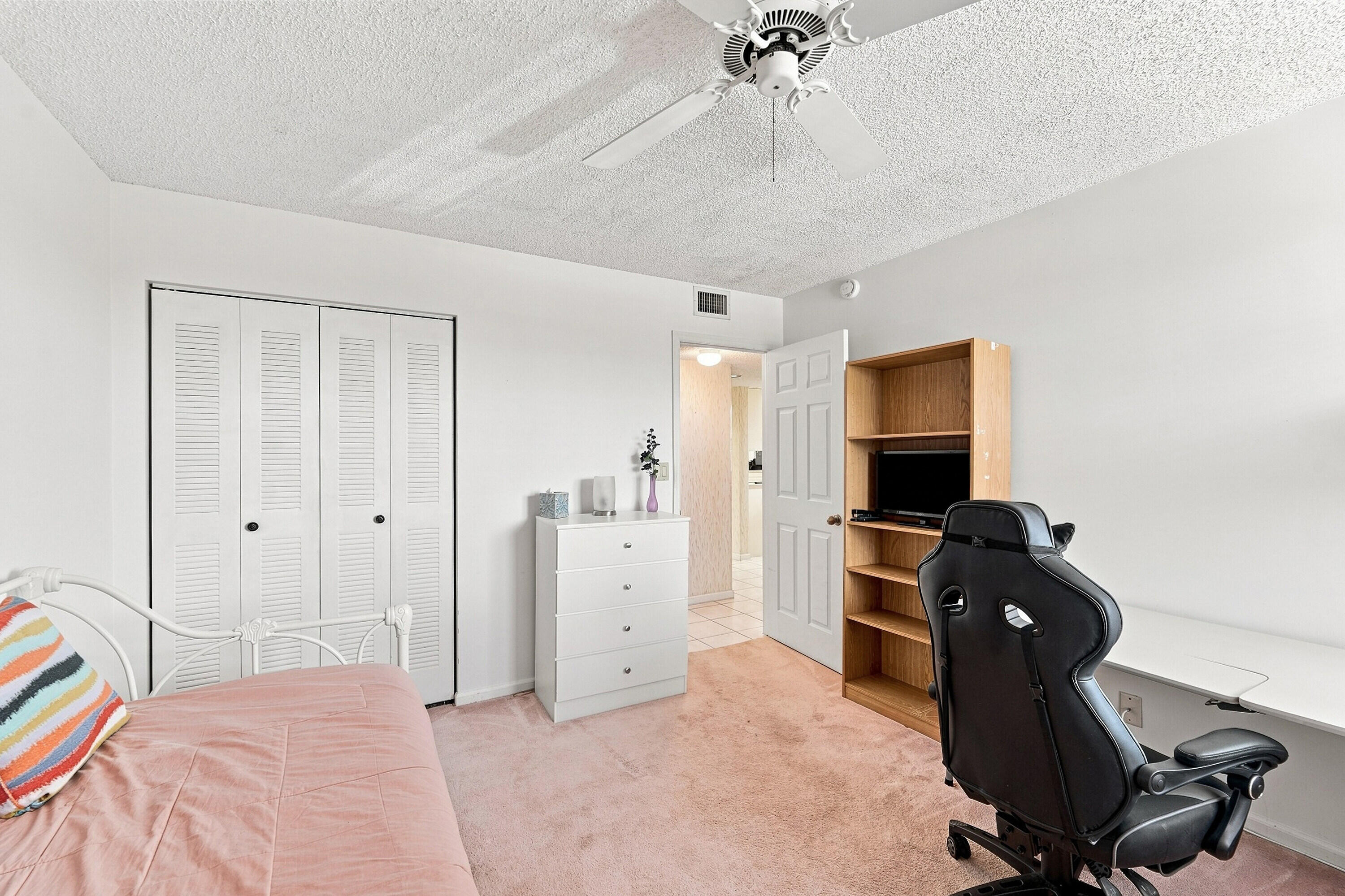 7254 Fairfax Drive 304 Property Photo 18