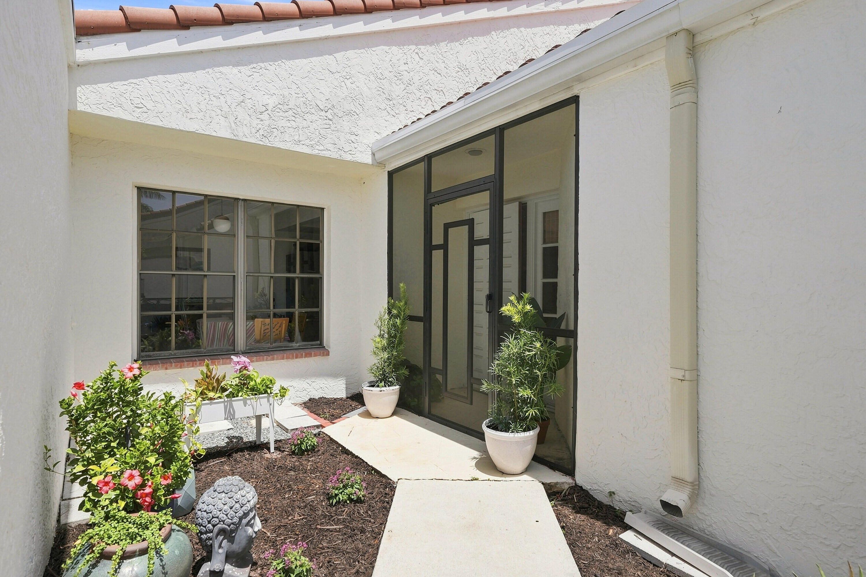 11190 Stonybrook Lane Property Photo 3