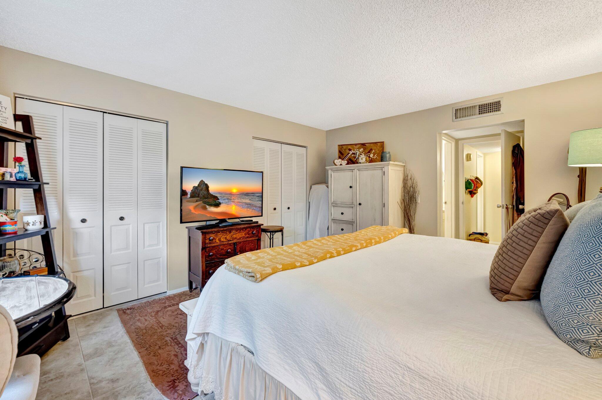 2950 Se Ocean Boulevard 134-5 Property Photo 22