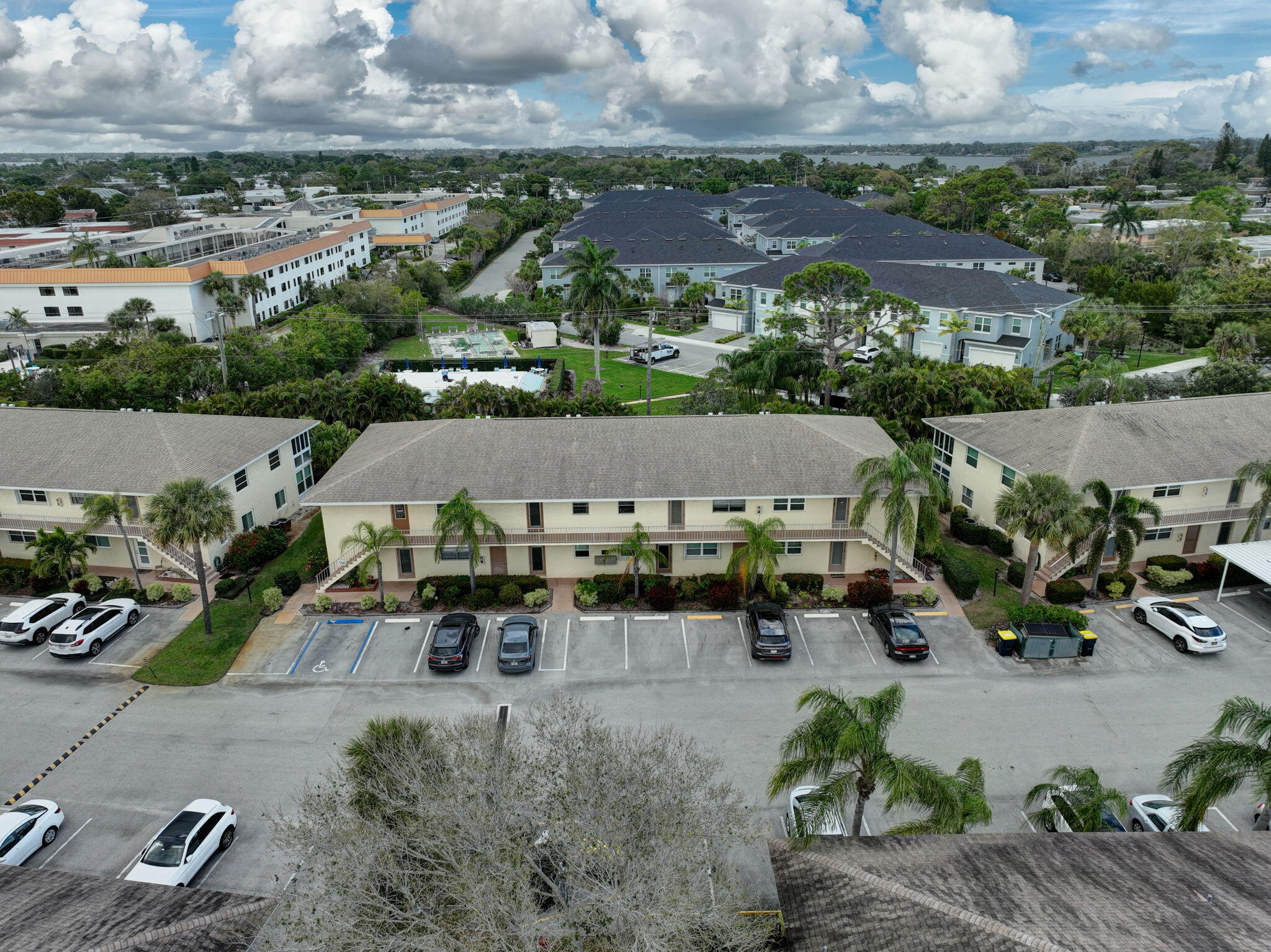 2950 Se Ocean Boulevard 134-5 Property Photo 27