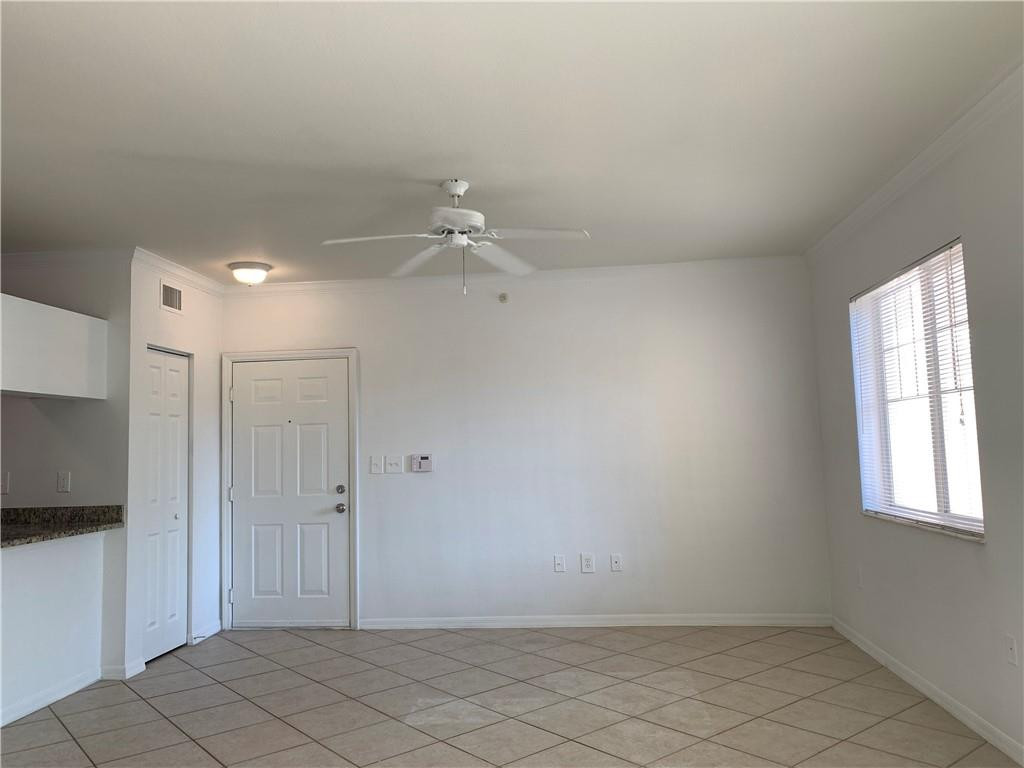 6533 Emerald Dunes Drive 203 Property Photo 9