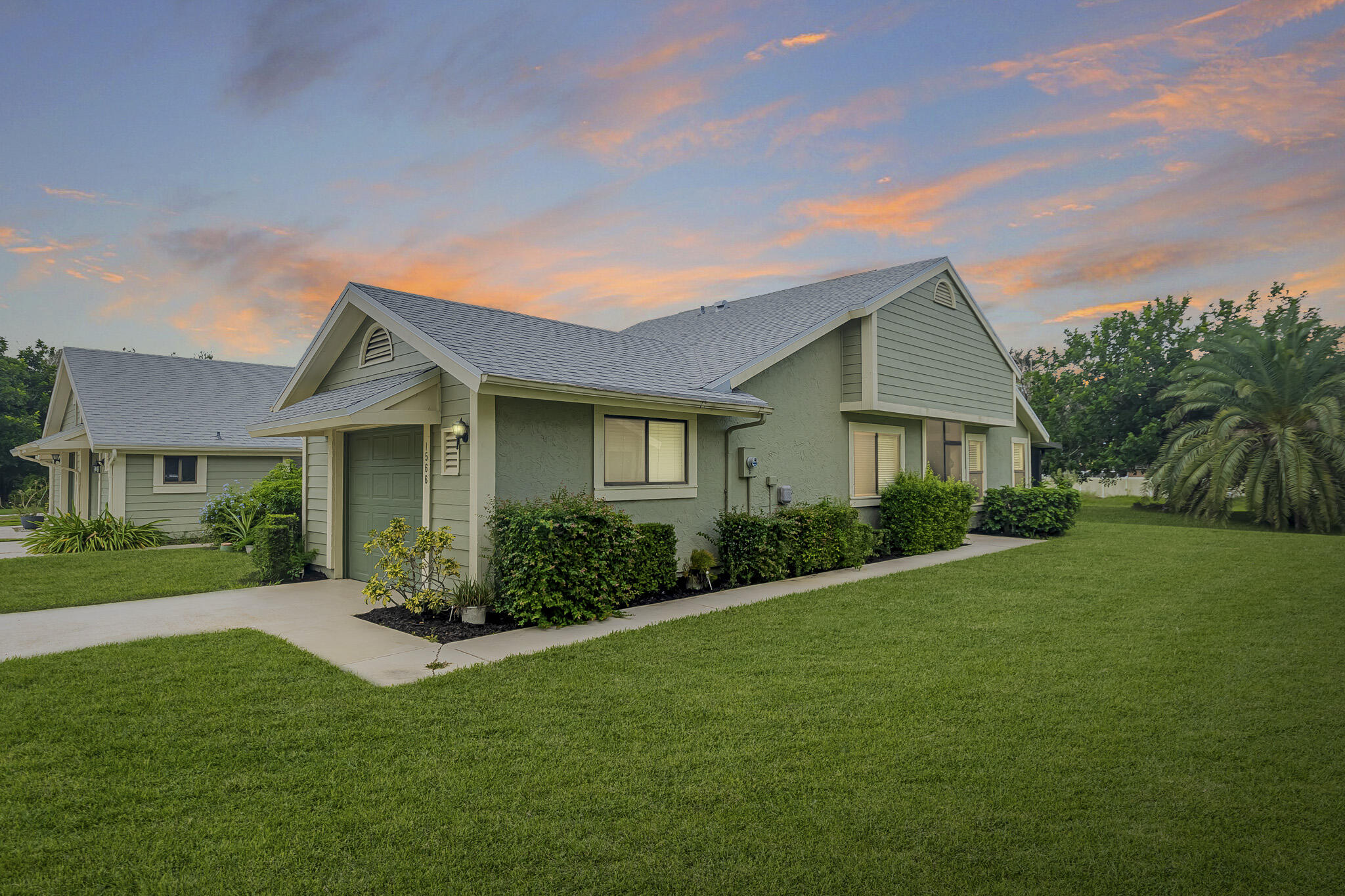 1566 Se Dewberry Court Property Photo 1