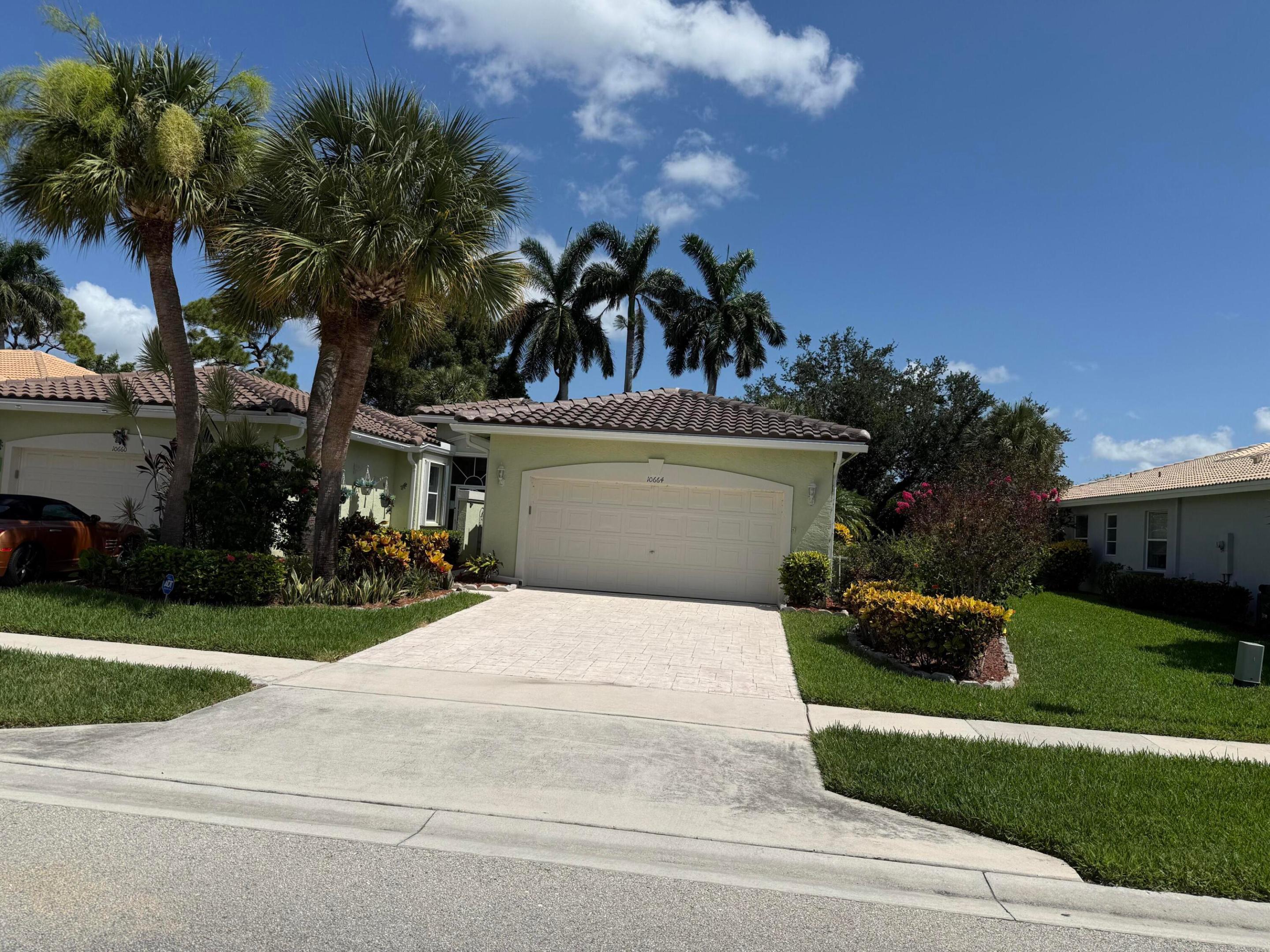 10664 Royal Caribbean Circle Property Photo 1