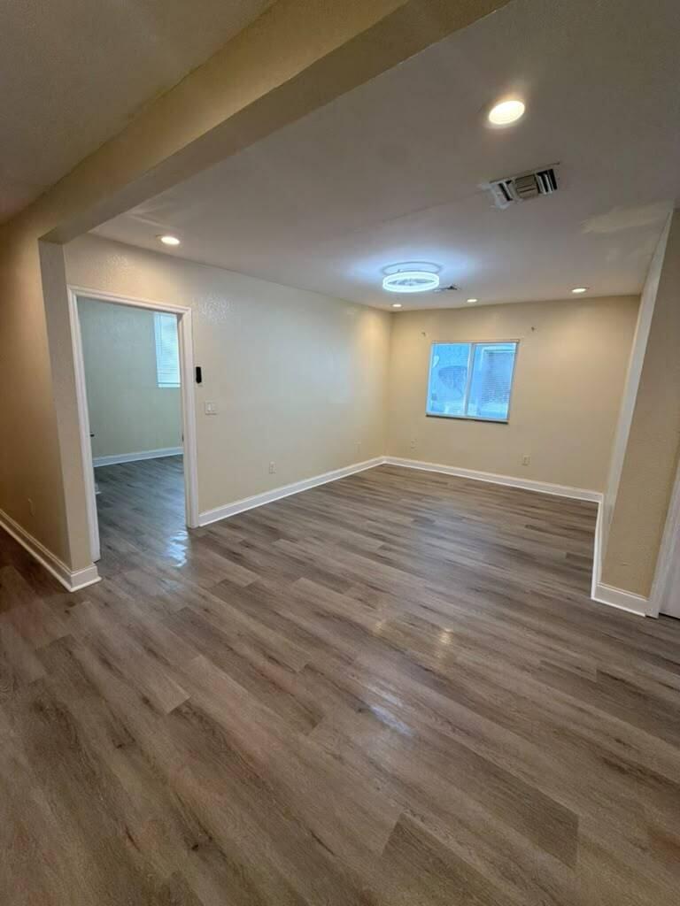 526 Nw 15th Way Property Photo 4