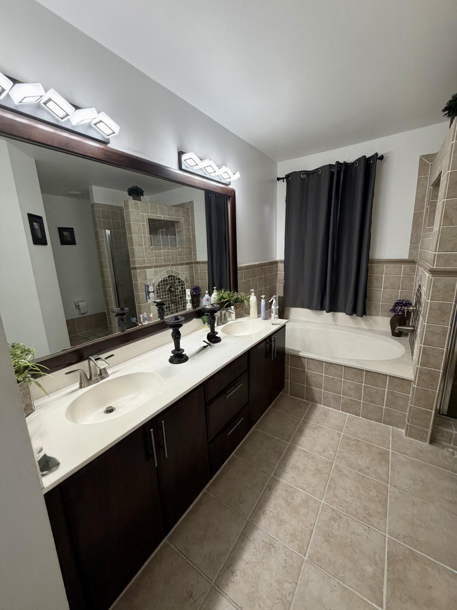 7144 Craw Key Way Property Photo 38