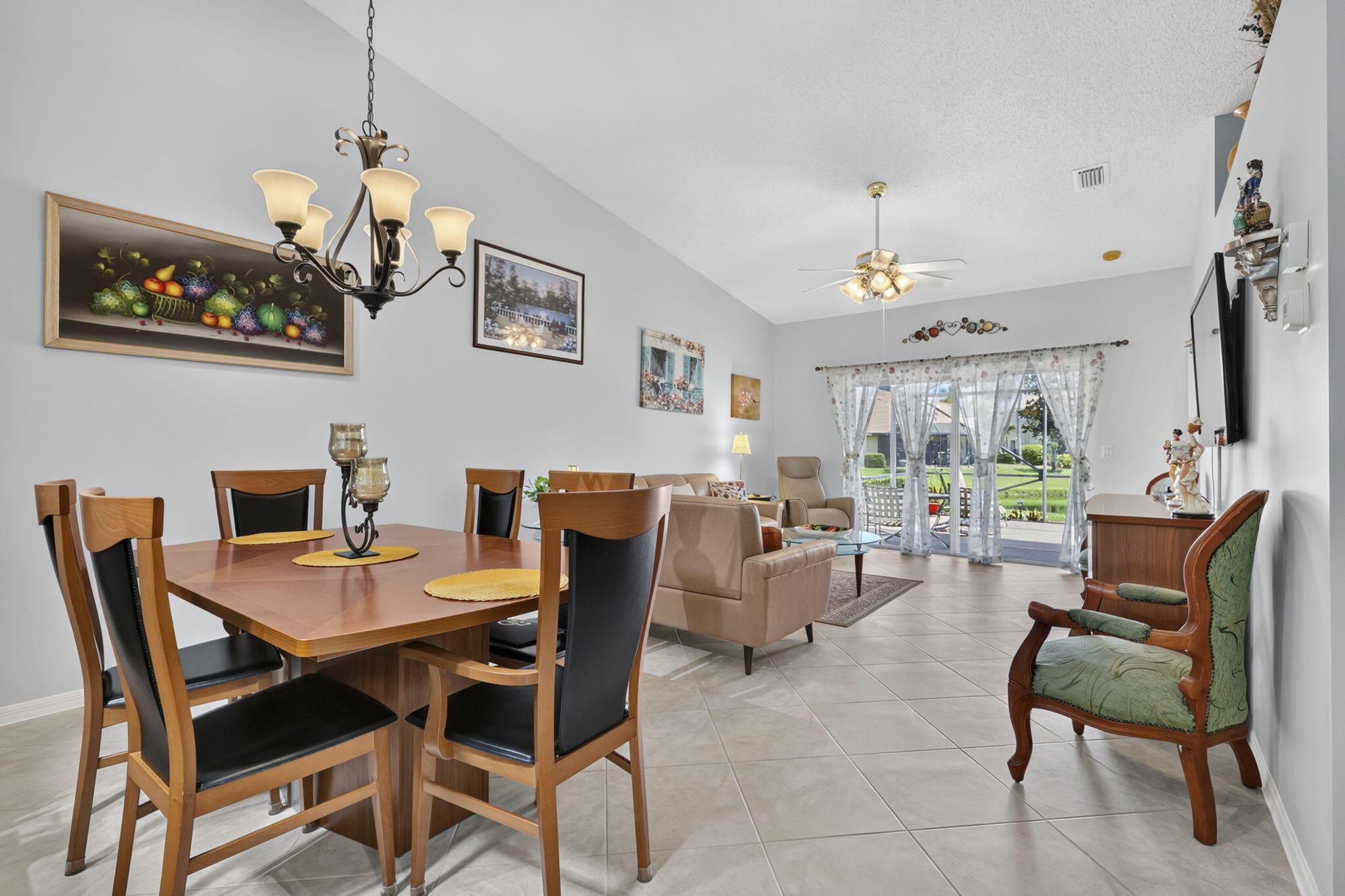 2100 Stonington Terrace Property Photo 16