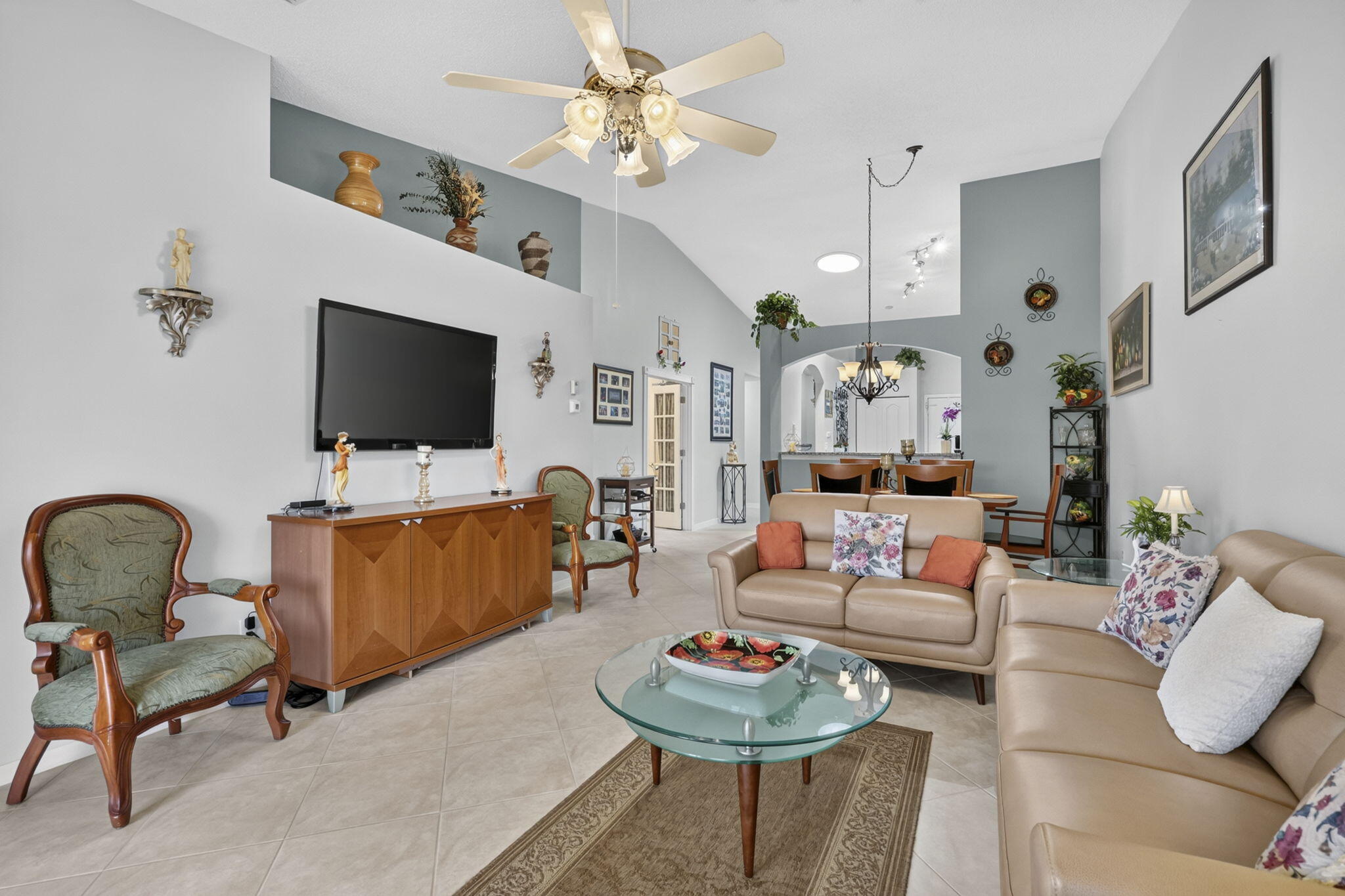 2100 Stonington Terrace Property Photo 20