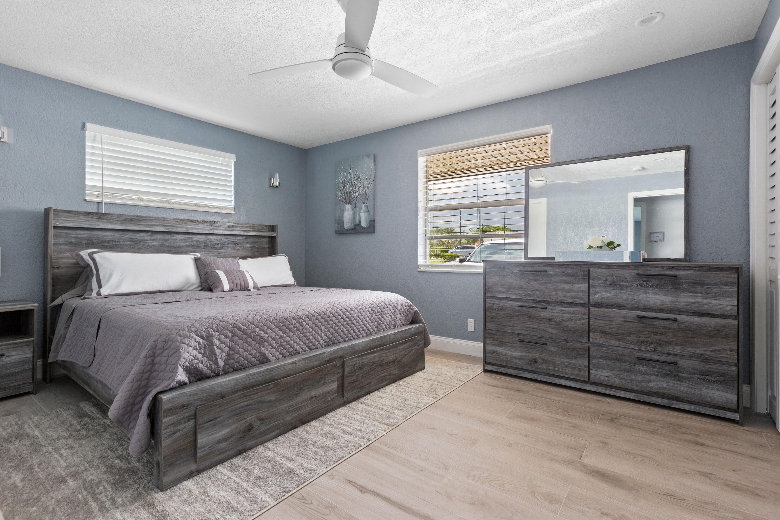 10044 Dasheen Avenue Property Photo 12