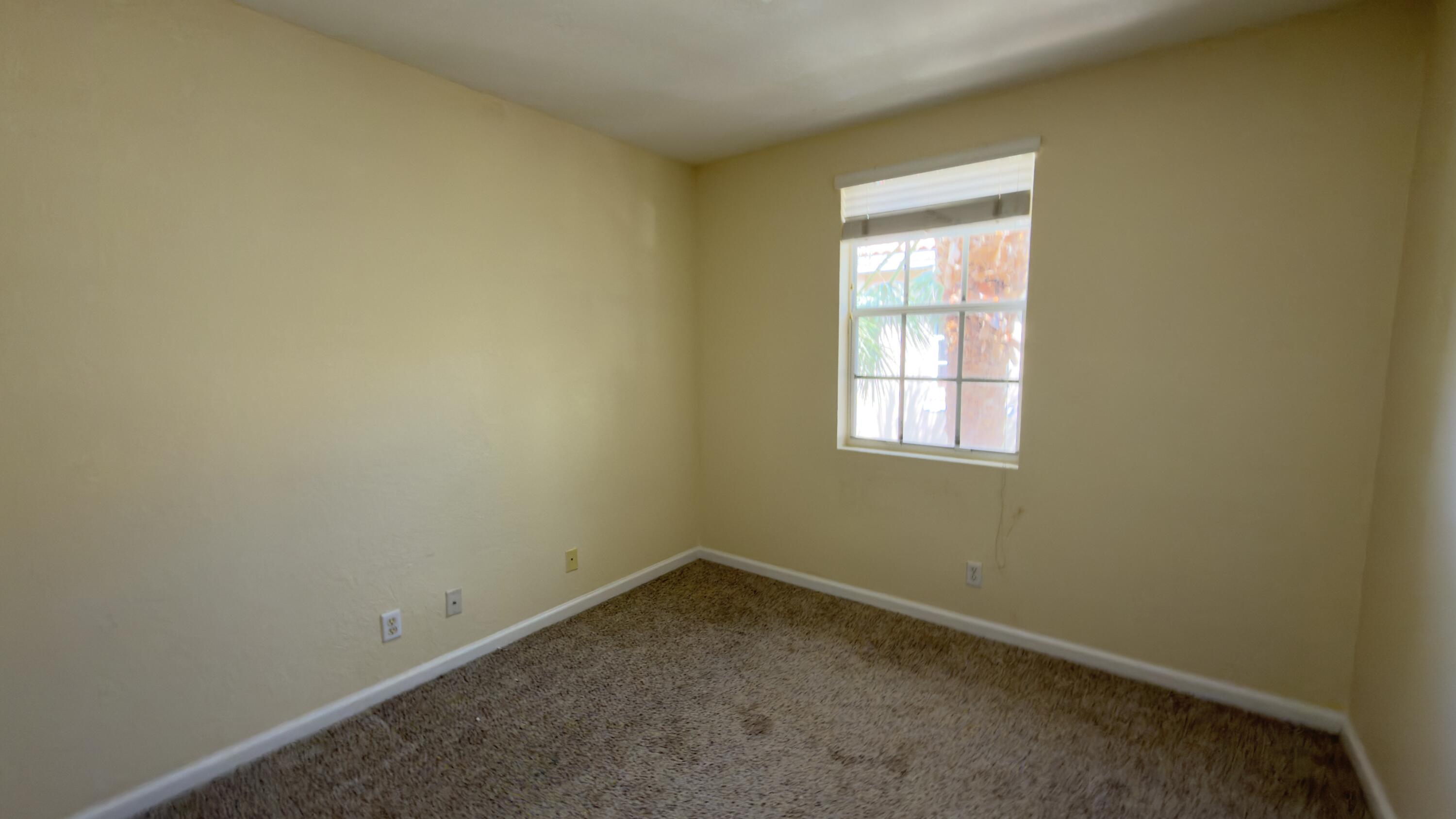 4809 N Wickham Circle B Property Photo 14