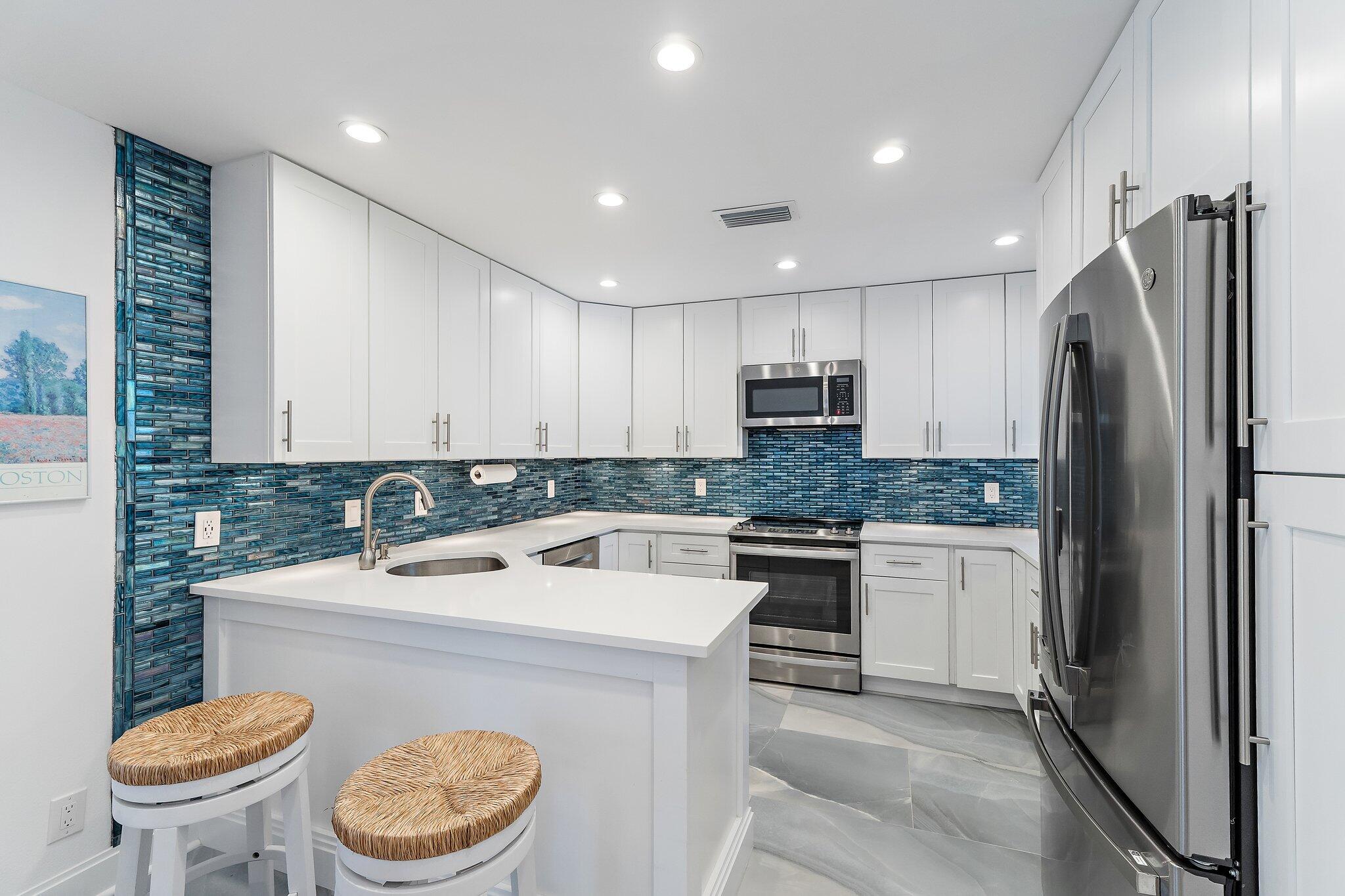B26065761 Property Photo 23