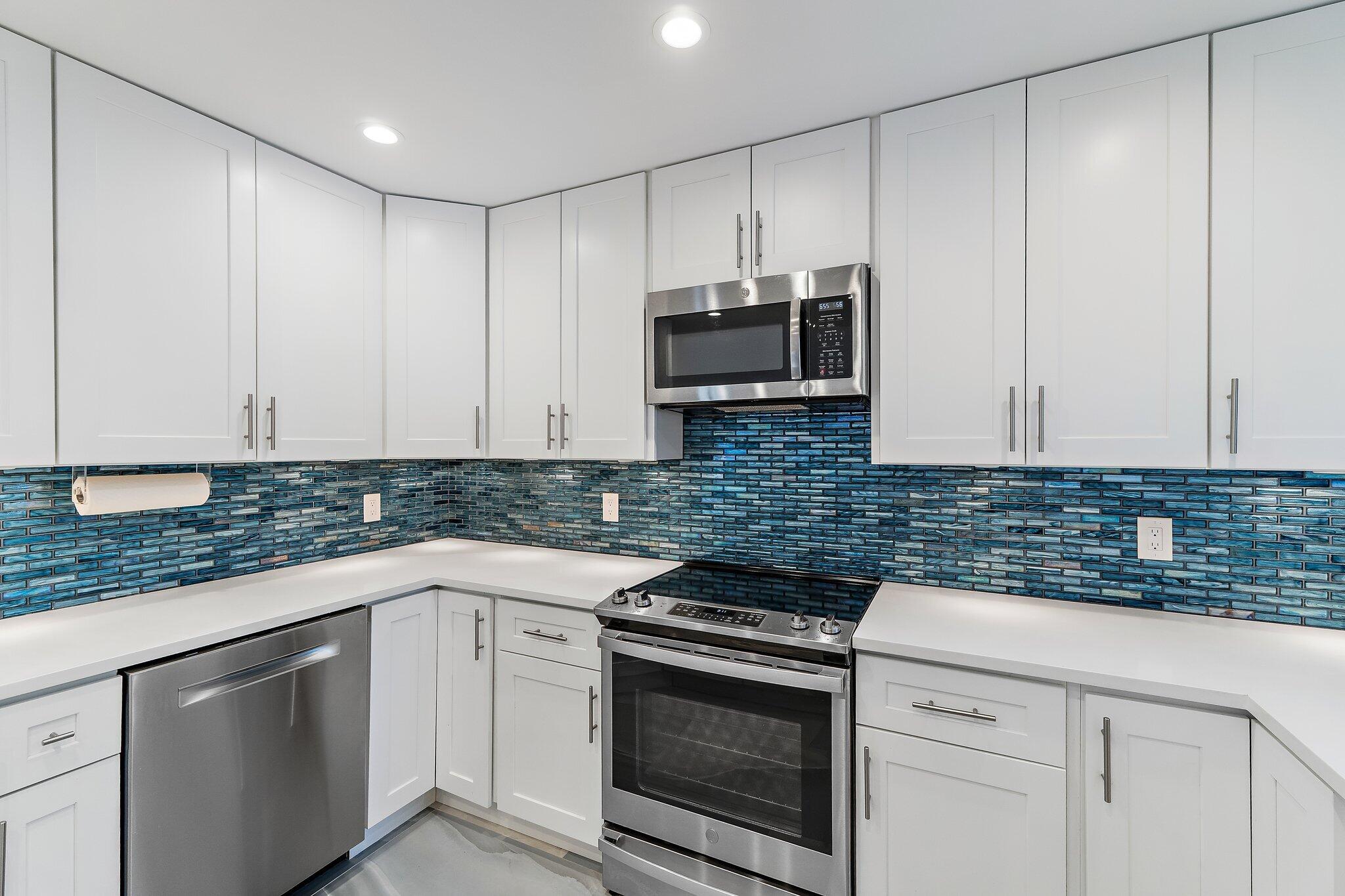 B26065761 Property Photo 25
