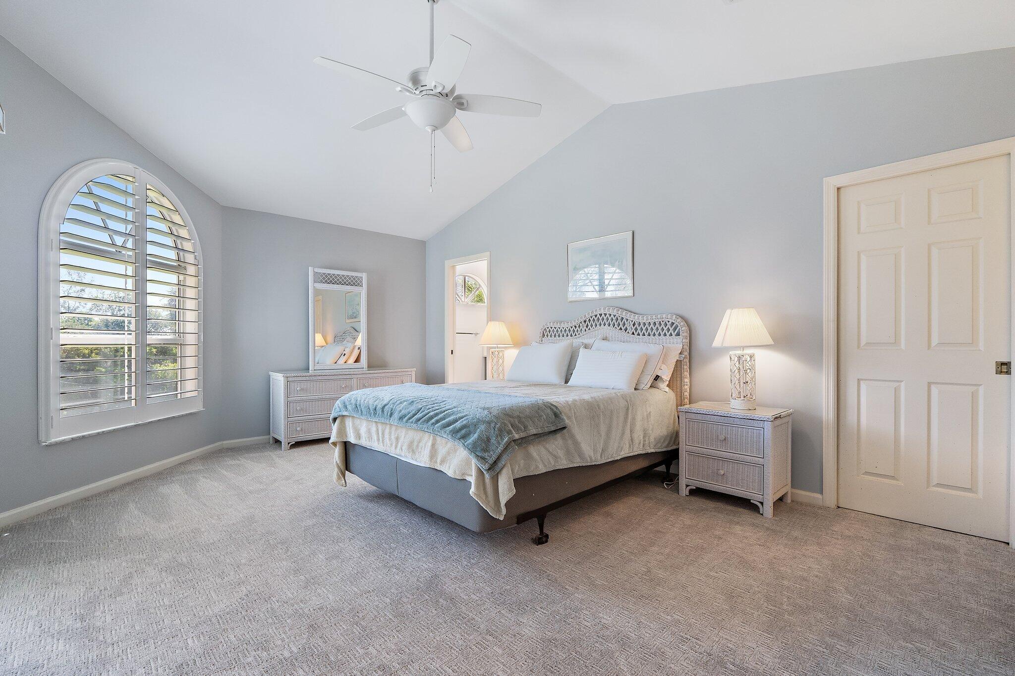 B26065761 Property Photo 33