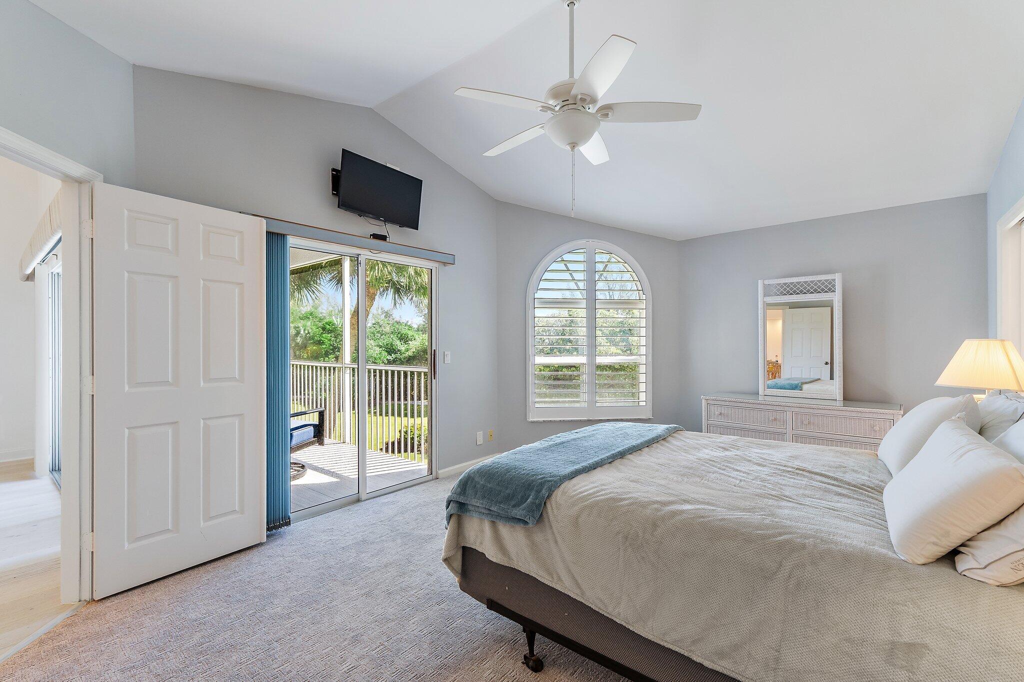 B26065761 Property Photo 34