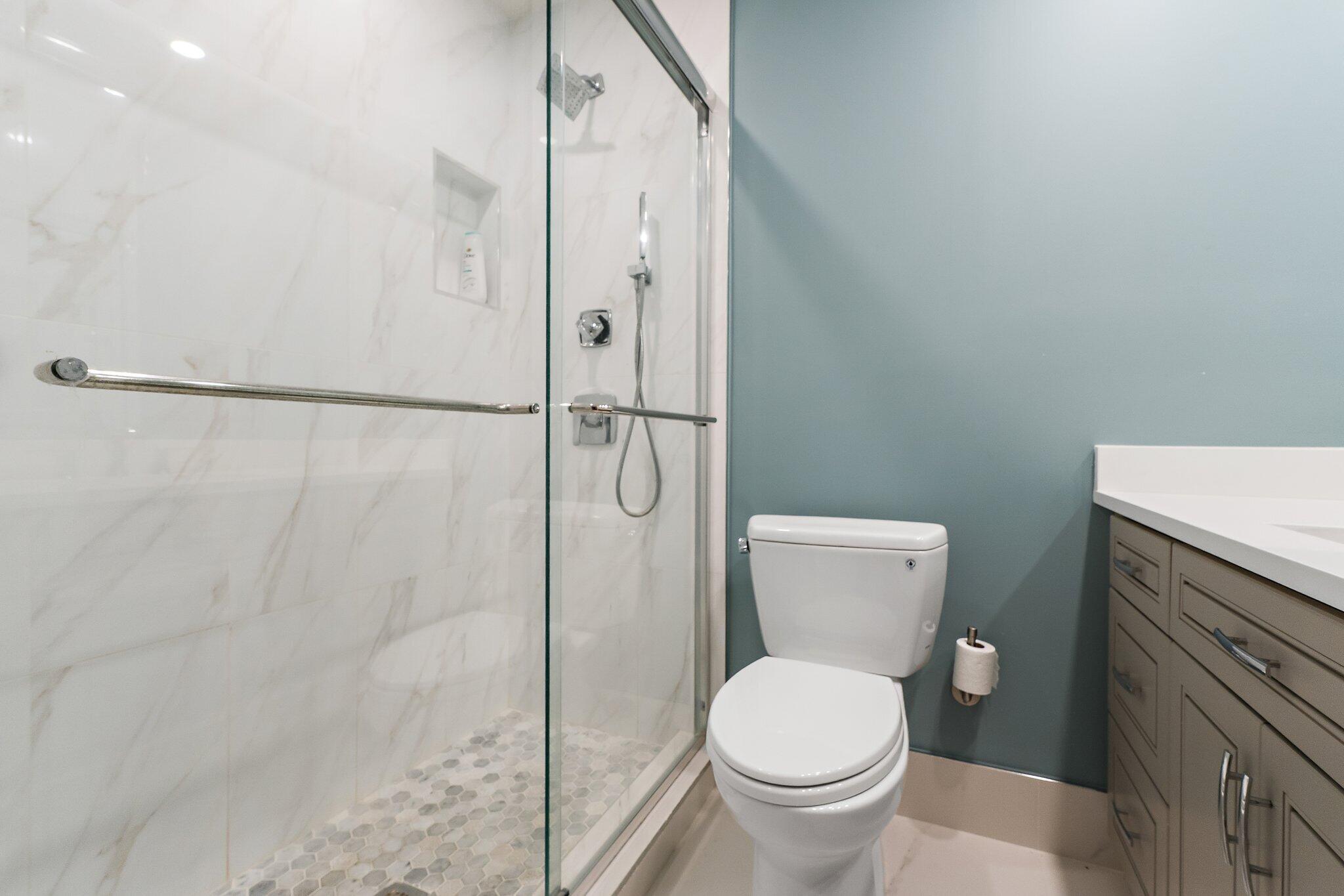 B26065761 Property Photo 43