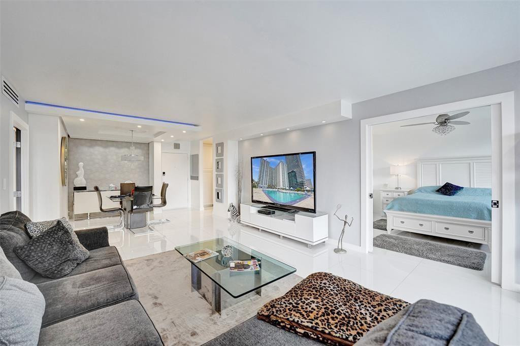 2030 S Ocean Drive 510 Property Photo 15