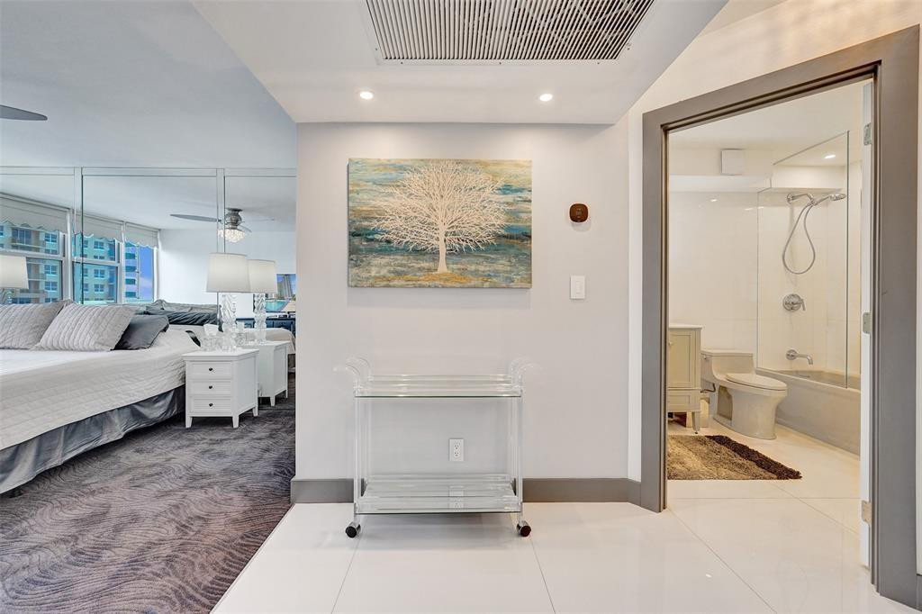 2030 S Ocean Drive 510 Property Photo 22