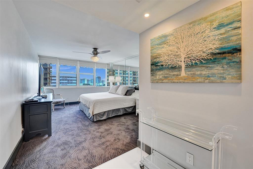 2030 S Ocean Drive 510 Property Photo 23