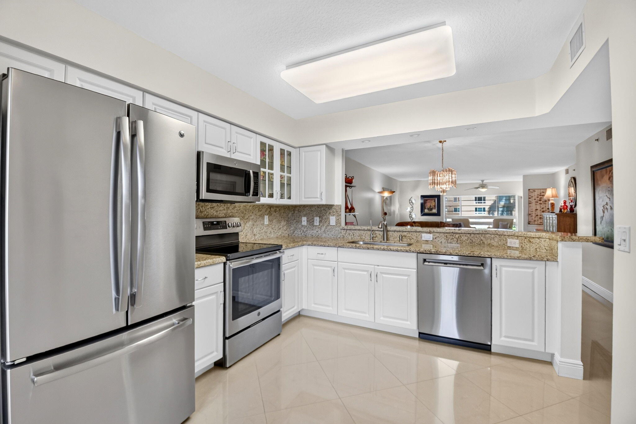 12511 Imperial Isle Drive 205 Property Photo 6