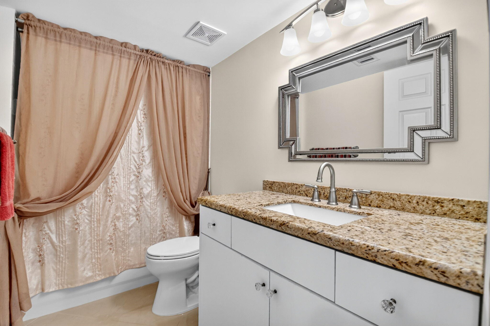 12511 Imperial Isle Drive 205 Property Photo 20