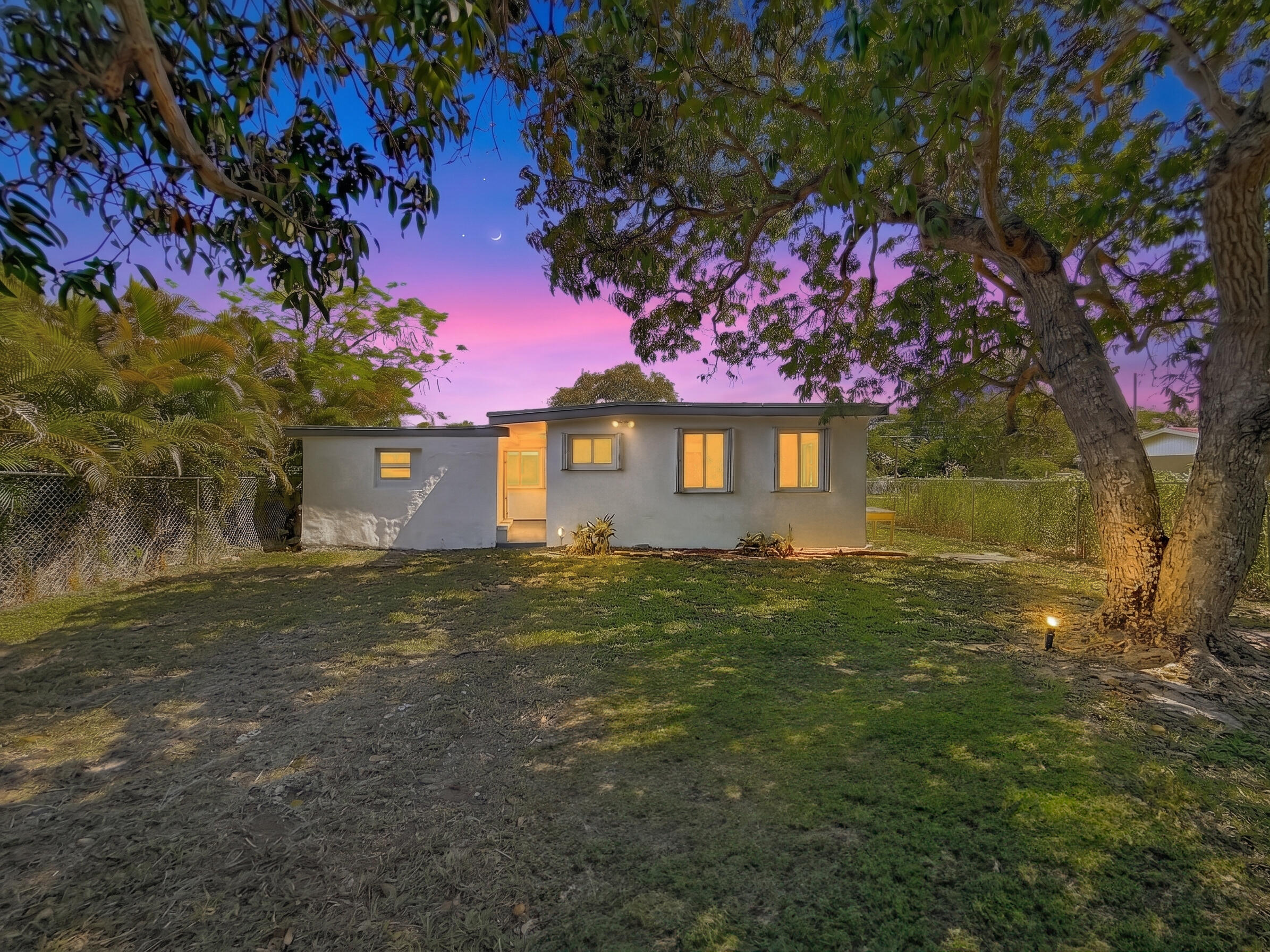 10235 Sw 177th Street Property Photo 5