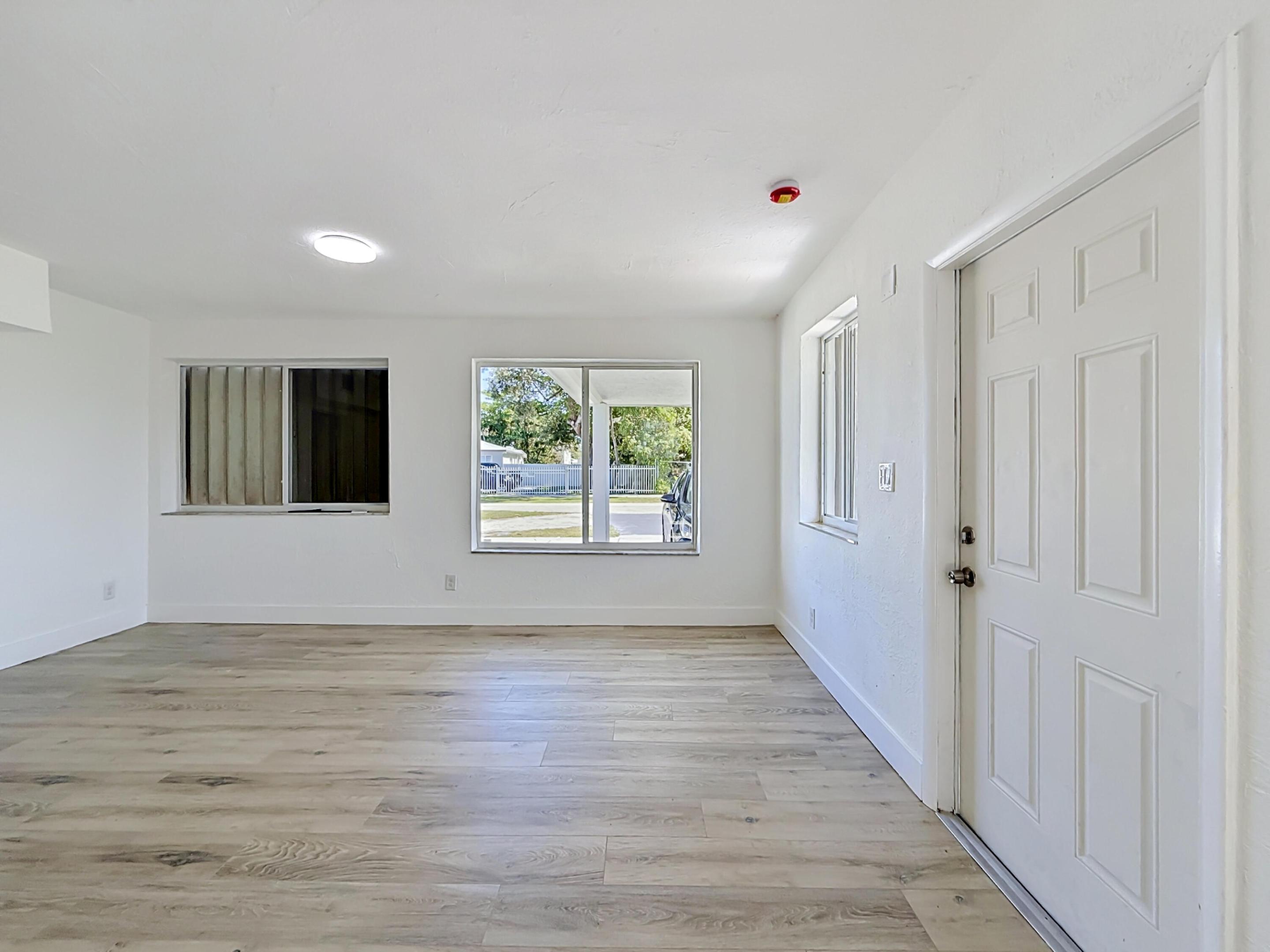 10235 Sw 177th Street Property Photo 18