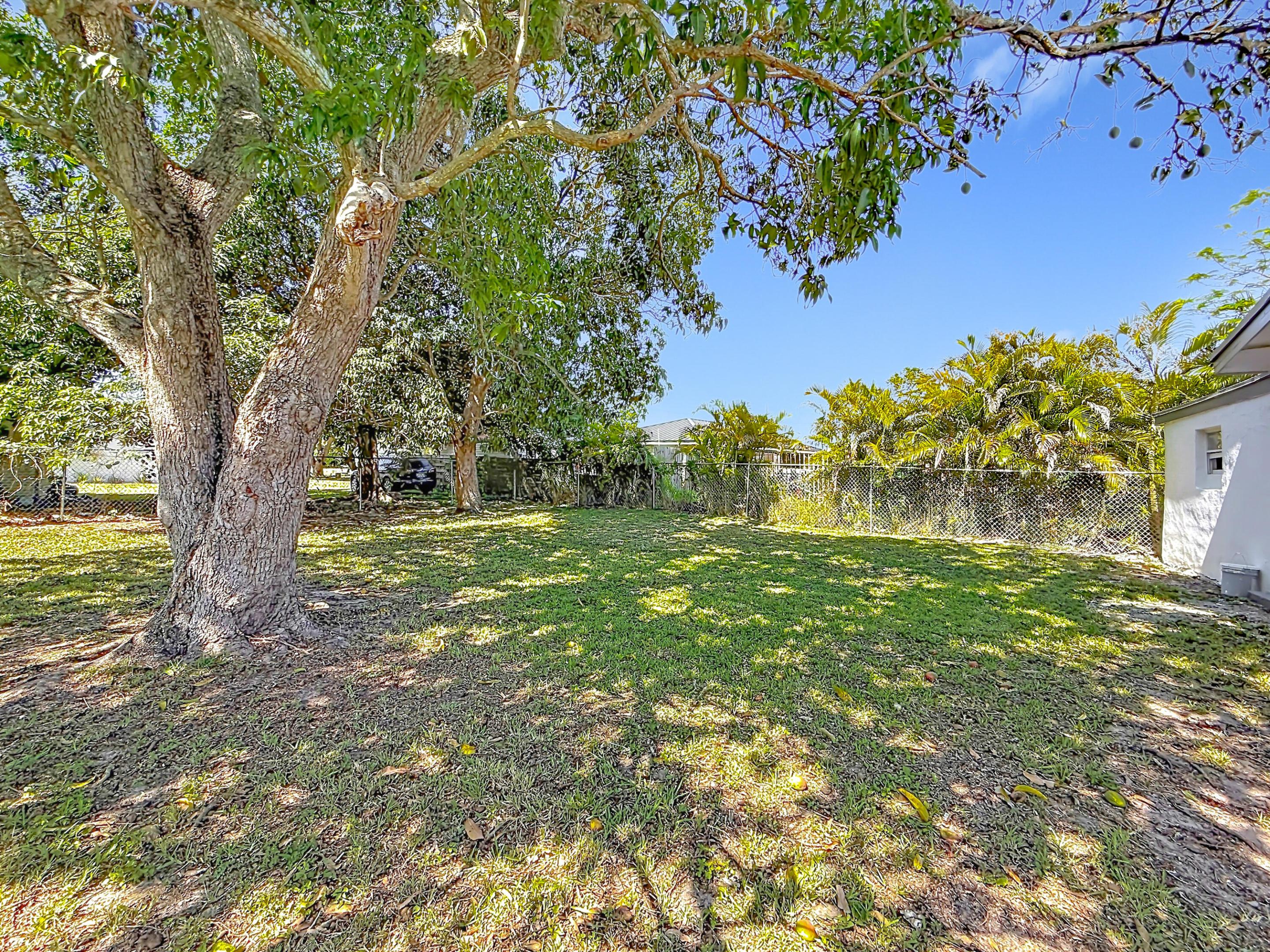 10235 Sw 177th Street Property Photo 40