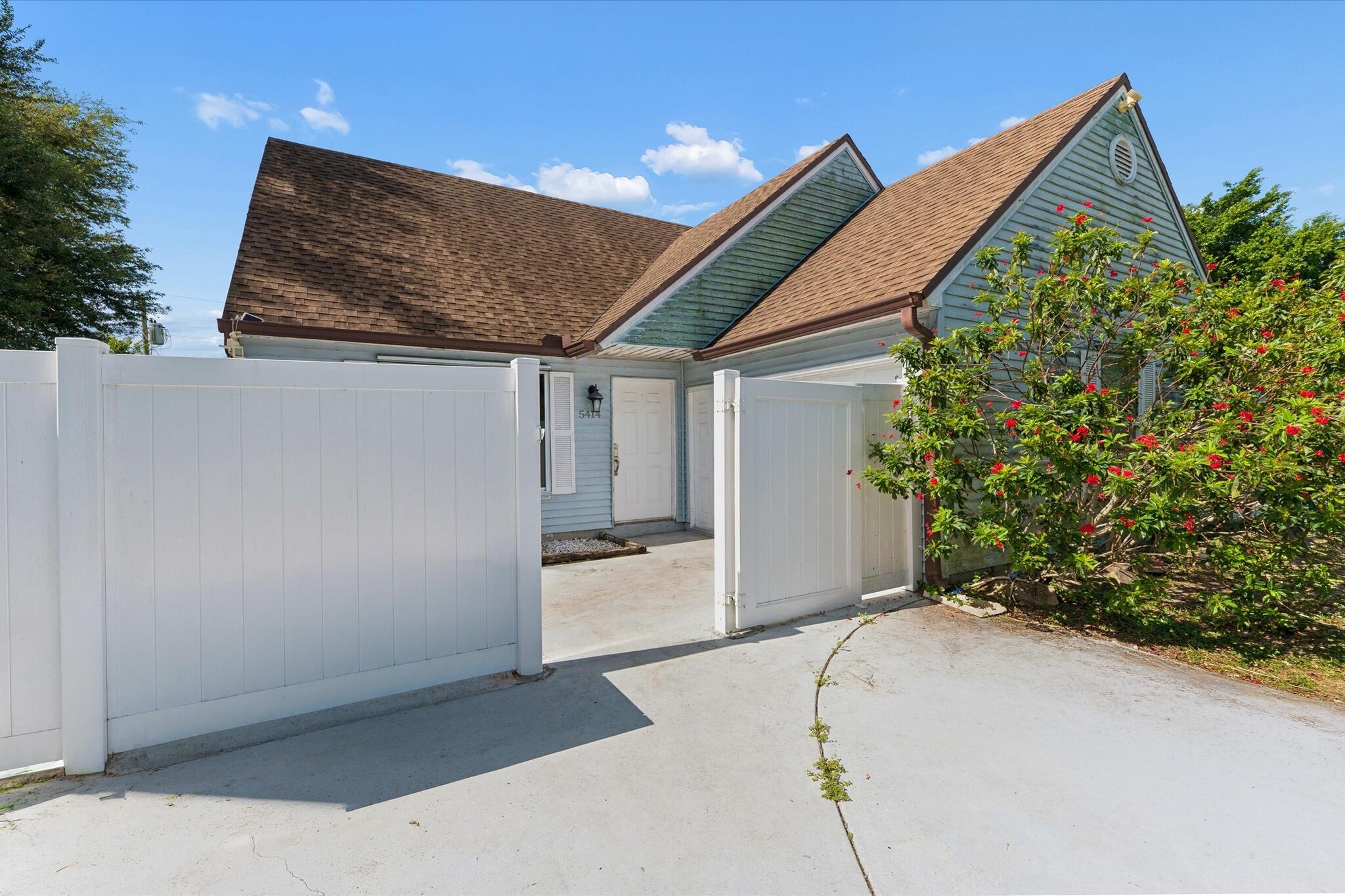 5414 Sunrise Boulevard Property Photo 3