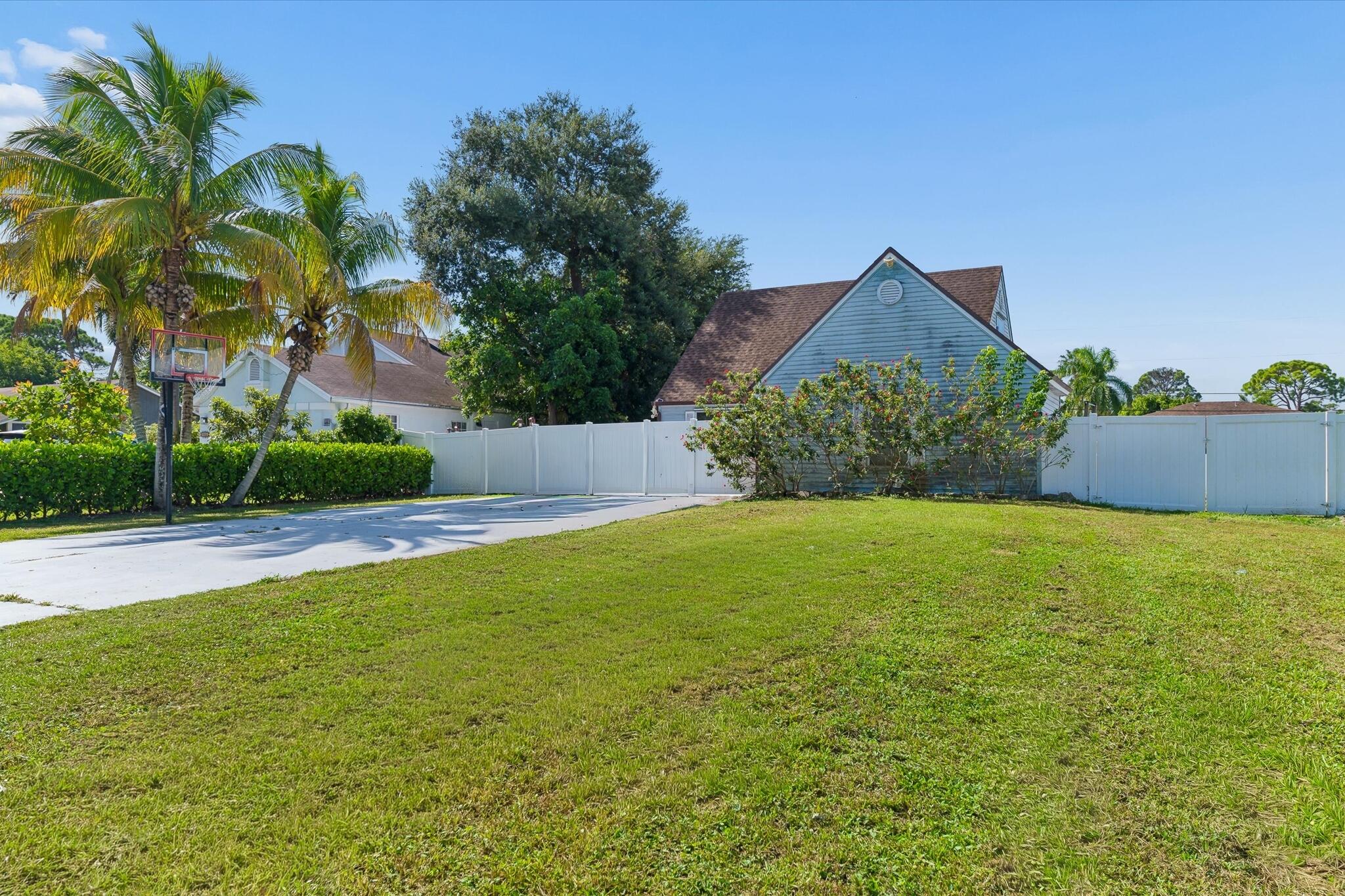 5414 Sunrise Boulevard Property Photo 5