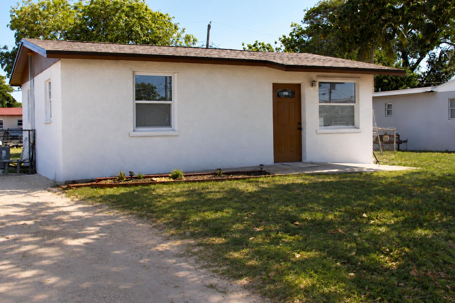 2304 Nw 15th Court Property Photo 1