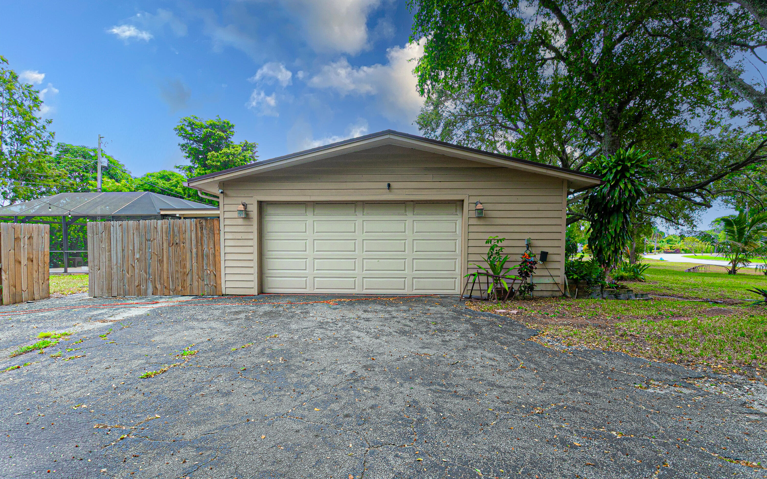 4511 E Country Club Circle Property Photo 11