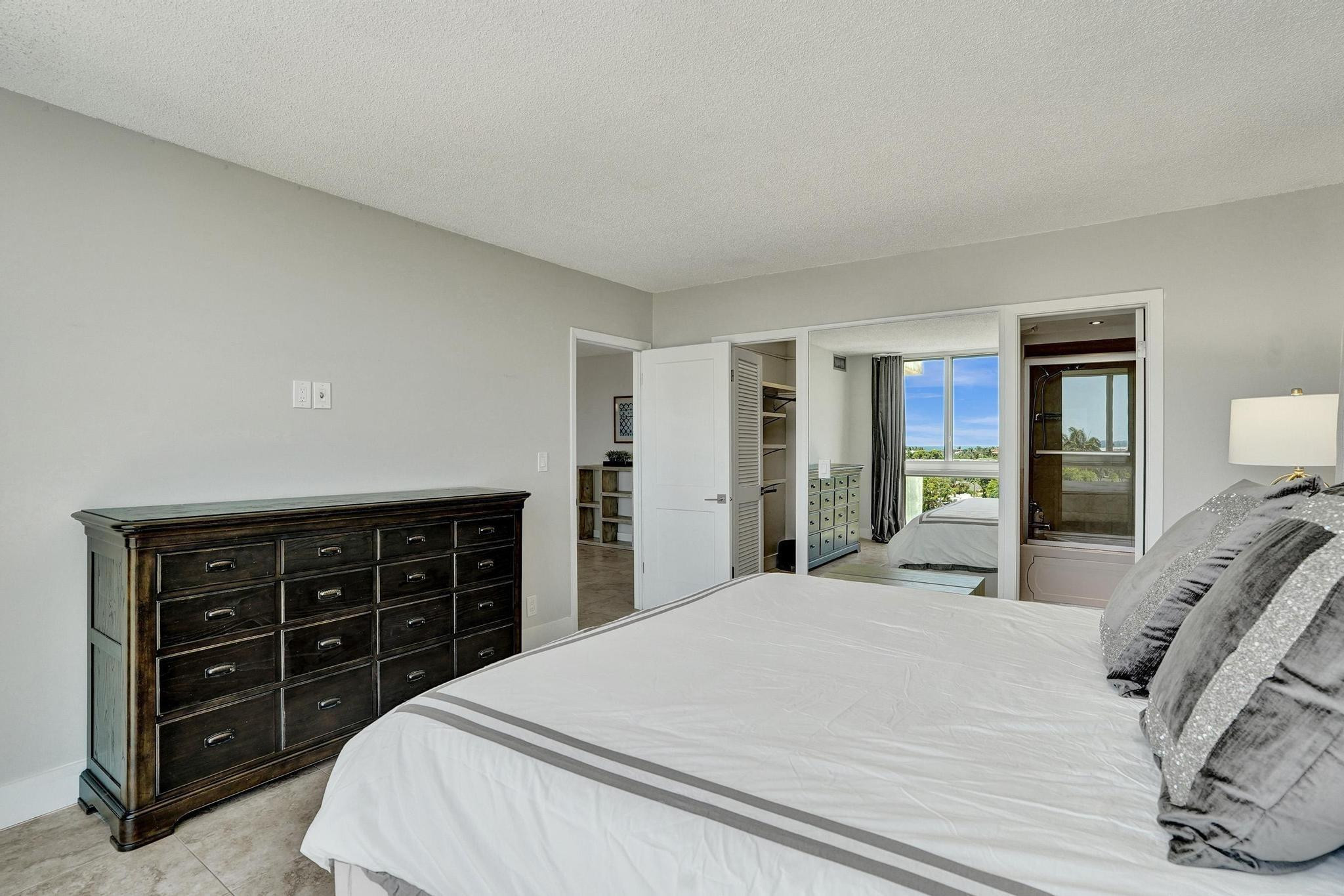 2715 N Ocean Boulevard 6c Property Photo 16