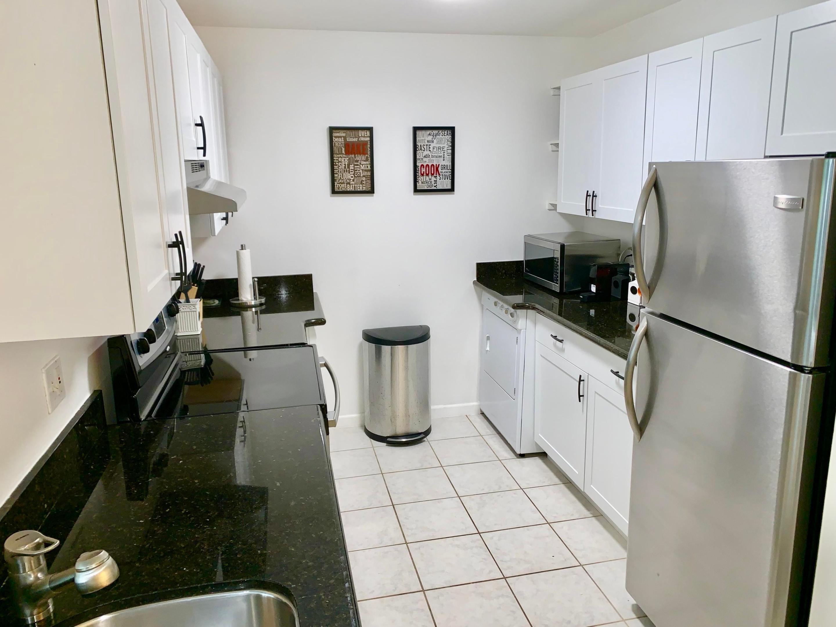 2020 Greenview Shores Boulevard 101 Property Photo 5